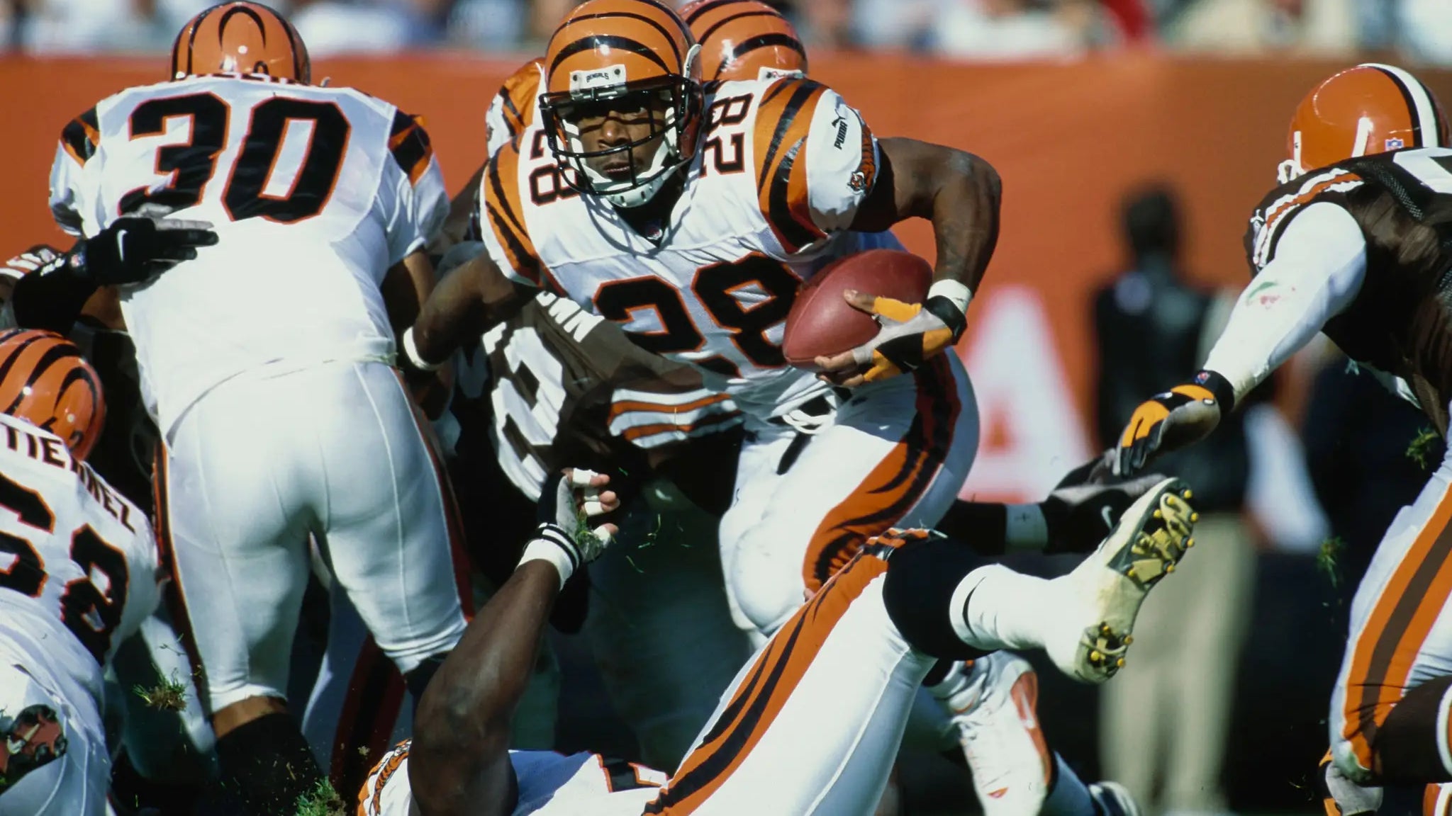 'Fuck The Bengals. Take My Name Off That Building' - Corey Dillon Unleashed Hell On The Bengals, Accused Them Of Not Paying For His Ring Of Honor Trip