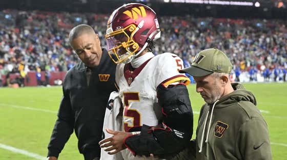 Dan Quinn Kept Jayden In The Game Down 30 In the 4th Quarter And Jayden Left In A Big Cast On His Arm