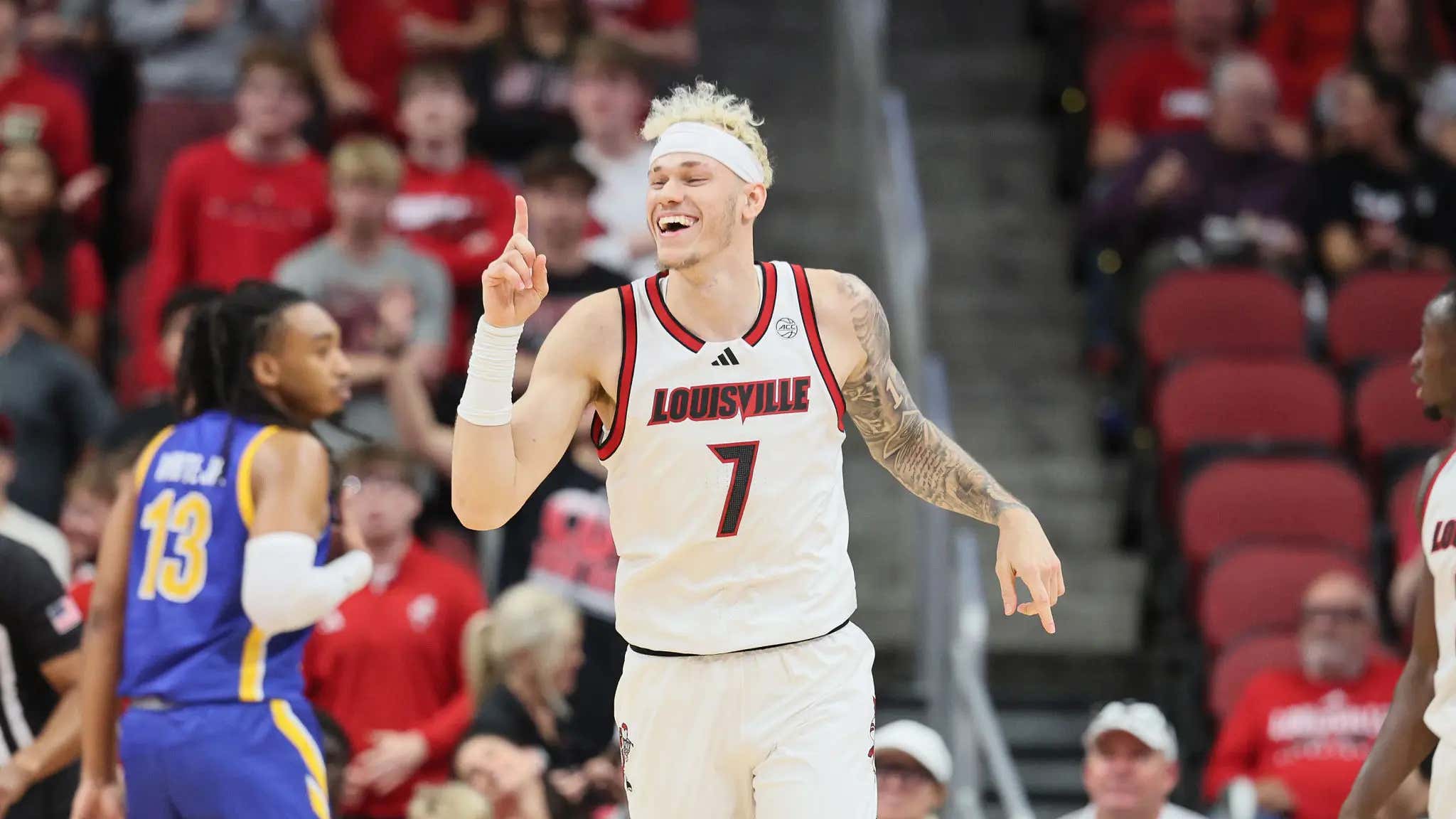 Image for 'We'll See You After A Win. Fuck Them' - It's Adorable Seeing Louisville Players Call Out Kentucky, Need To Realize They Always Have Been And Always Will Be Little Brother