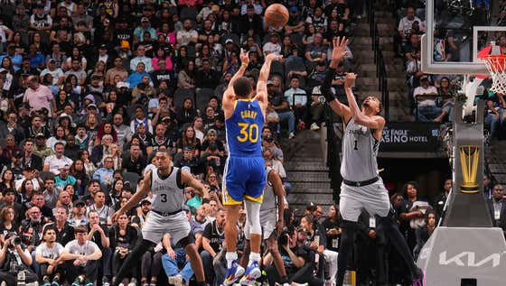 "God Just Blessed Steph, Man" - Steph Curry Remains Must Watch TV, This Time Doing Shit We Haven't Seen Since Michael Jordan