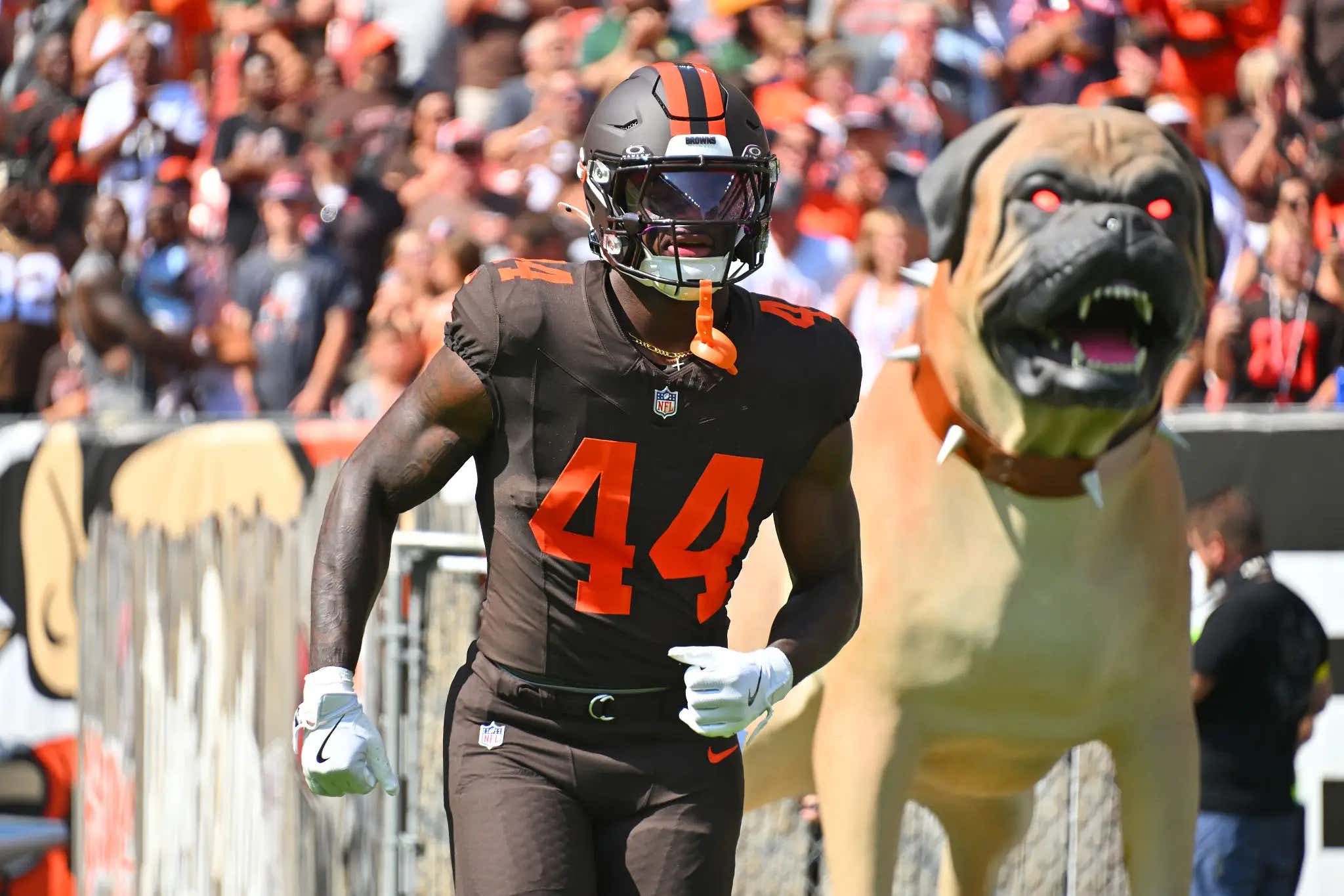 This 86 Second Video of Harold Fannin Jr. Breaking Tackles (In The NFL) Is Straight Up MAC Porn