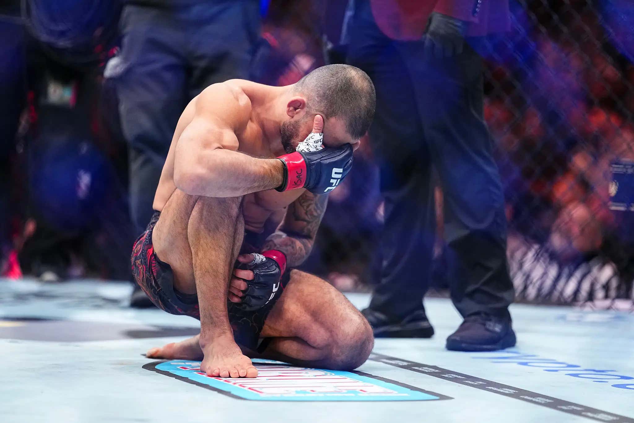 Alexandre Pantoja Just Lost The UFC Championship Via Injury When His Elbow Turned Inside Out 26 Seconds Into The Fight