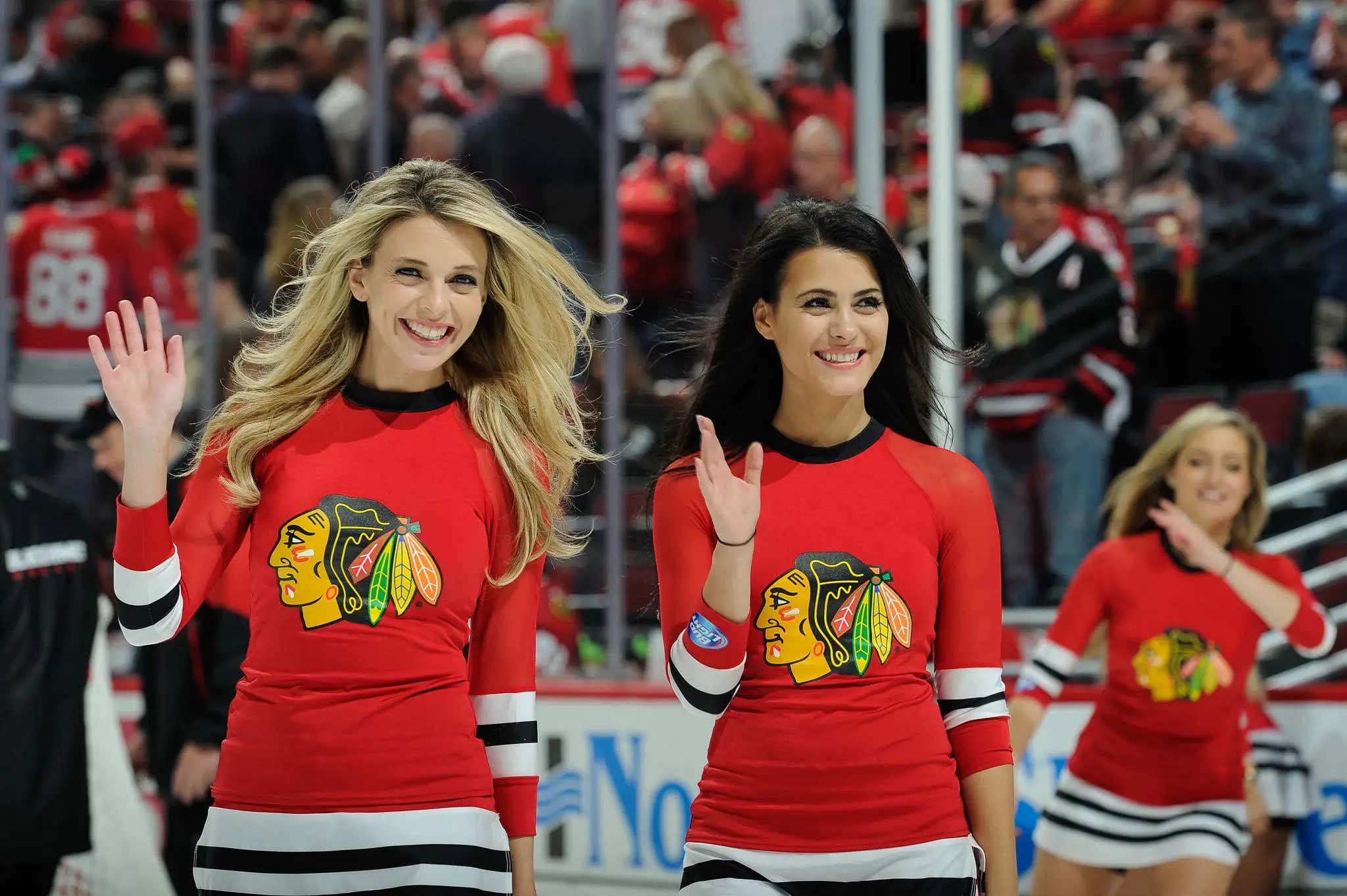 I Went To My First Blackhawks Game In A Very Long Time Last Night And It Was Amazing. But They Need To Bring Back The Ice Crew