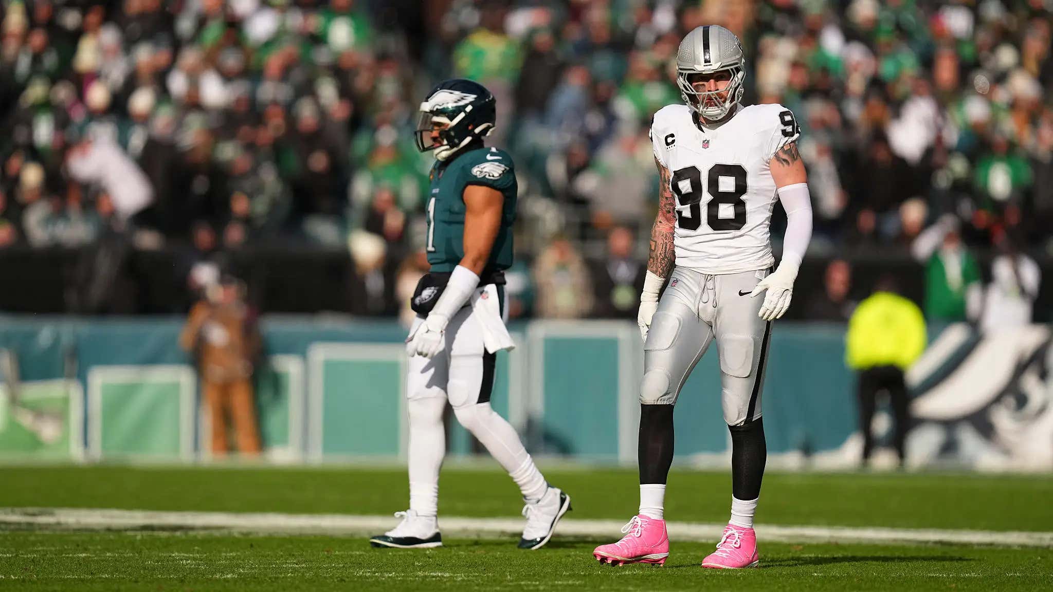 'NFL Was Crying' - Good To See The League Focusing On The Important Things, Like Making Maxx Crosby Change His Cleats Mid-Game That Honored His Daughter