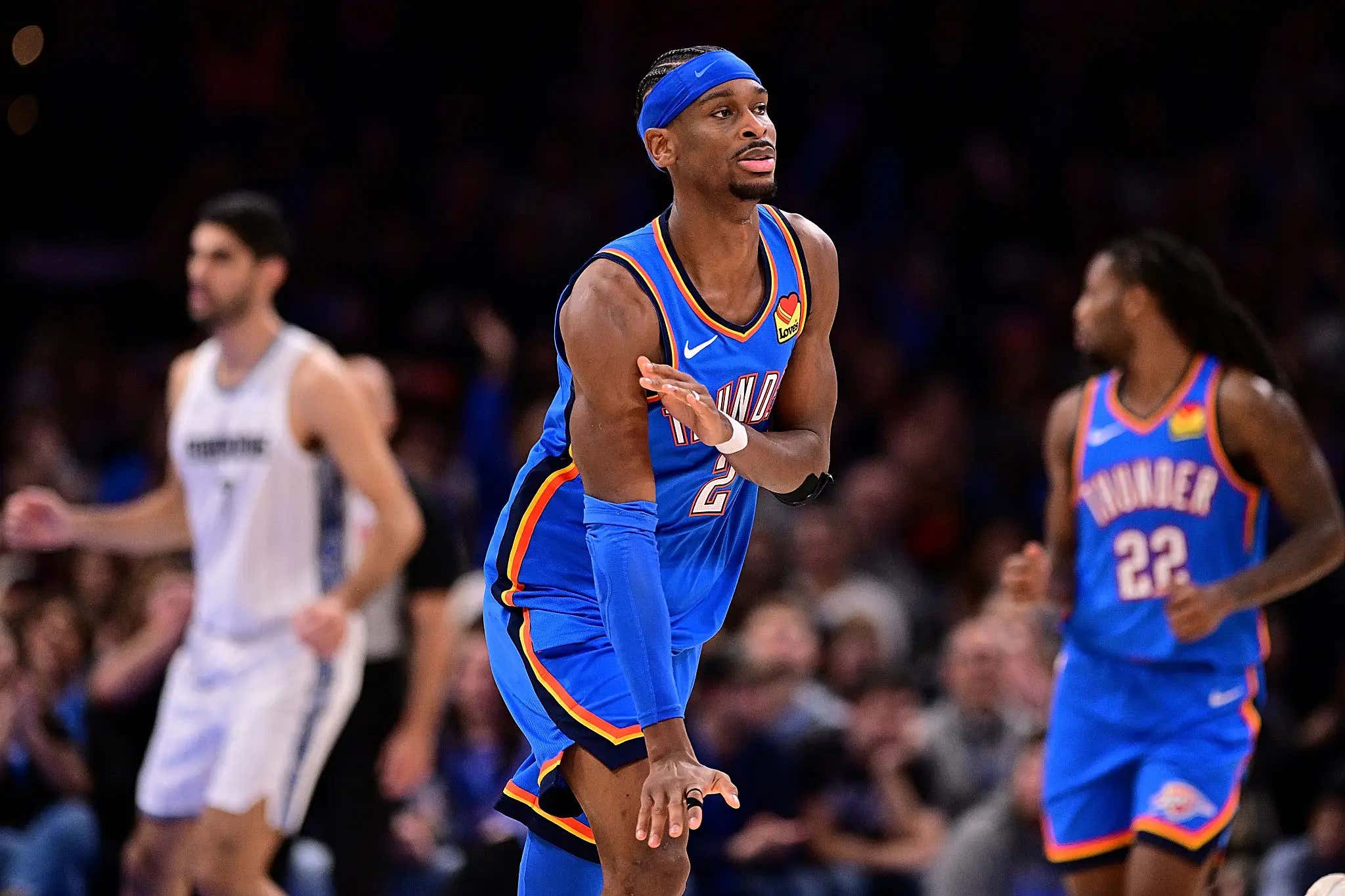 Shai Gilgeous-Alexander Scoring 20 Points For 100 Straight Games Is One of The More Ridiculous Things To Ever Happen In The NBA