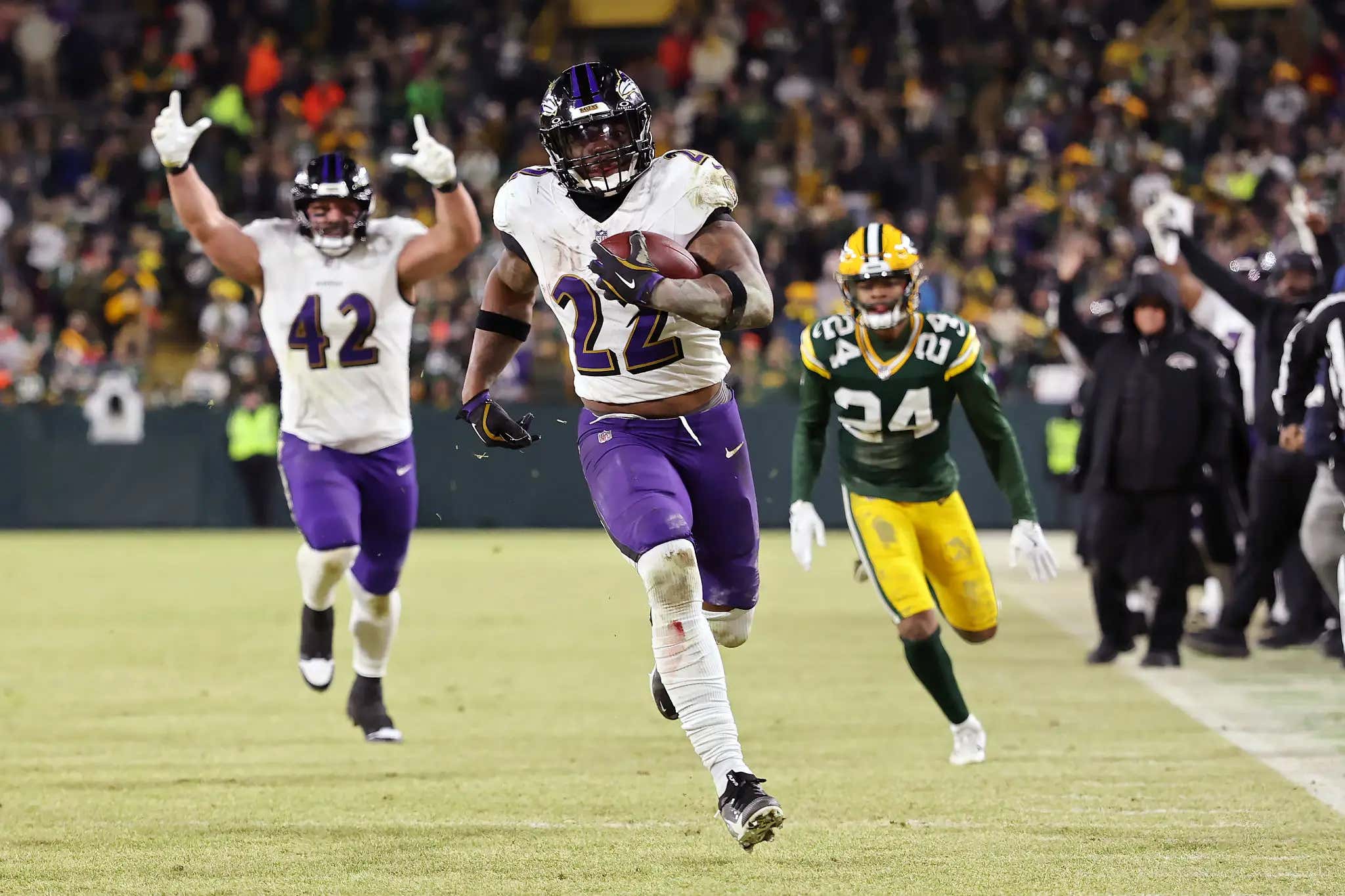 Ravens Bully The Packers To Stay Alive With A Frustratingly Dominant Derrick Henry Performance