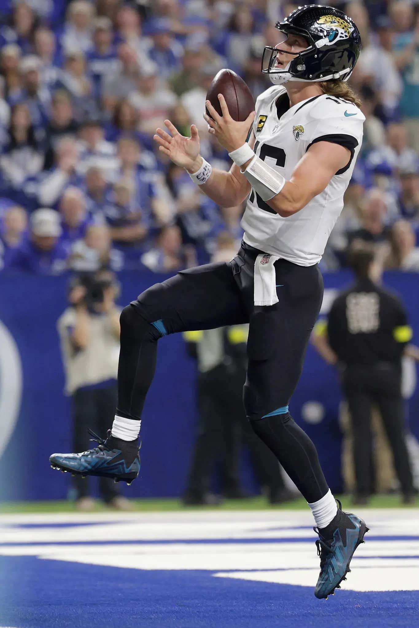 Jaguars Win The Exact Type of Sloppy Game They Needed To Against The Free-Falling Colts