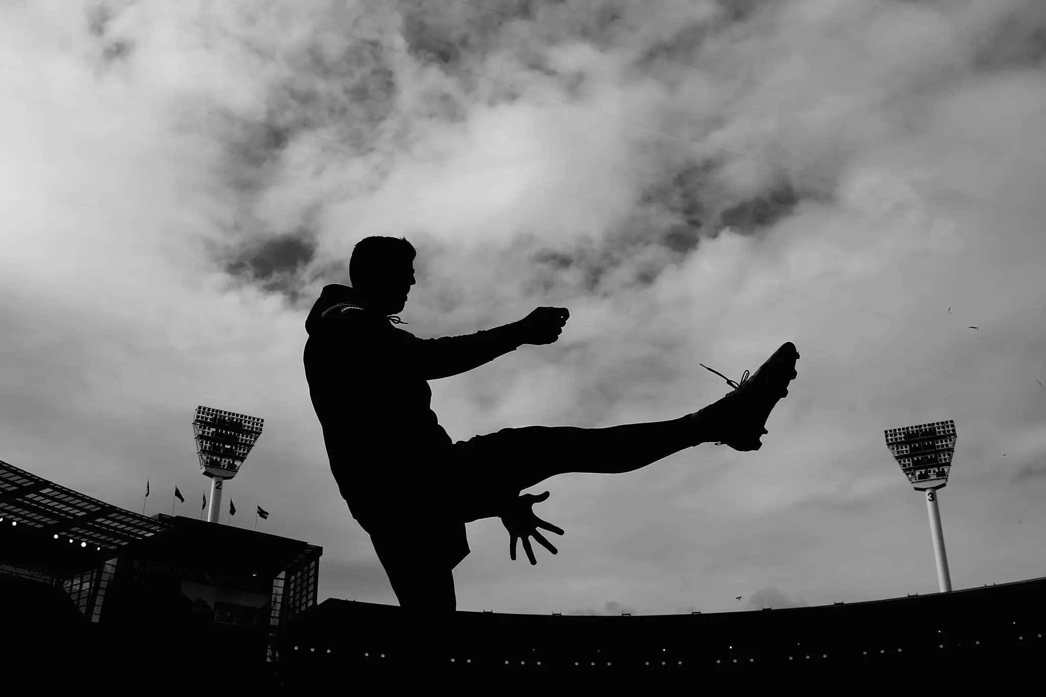 Big News Week For Getting Kicked In The Balls - Hundreds Gather in Scotland to Witness Full-Force Kick-in-Balls & Young Girl Thwarts Kidnapper With Full-Force Kick-in-Balls