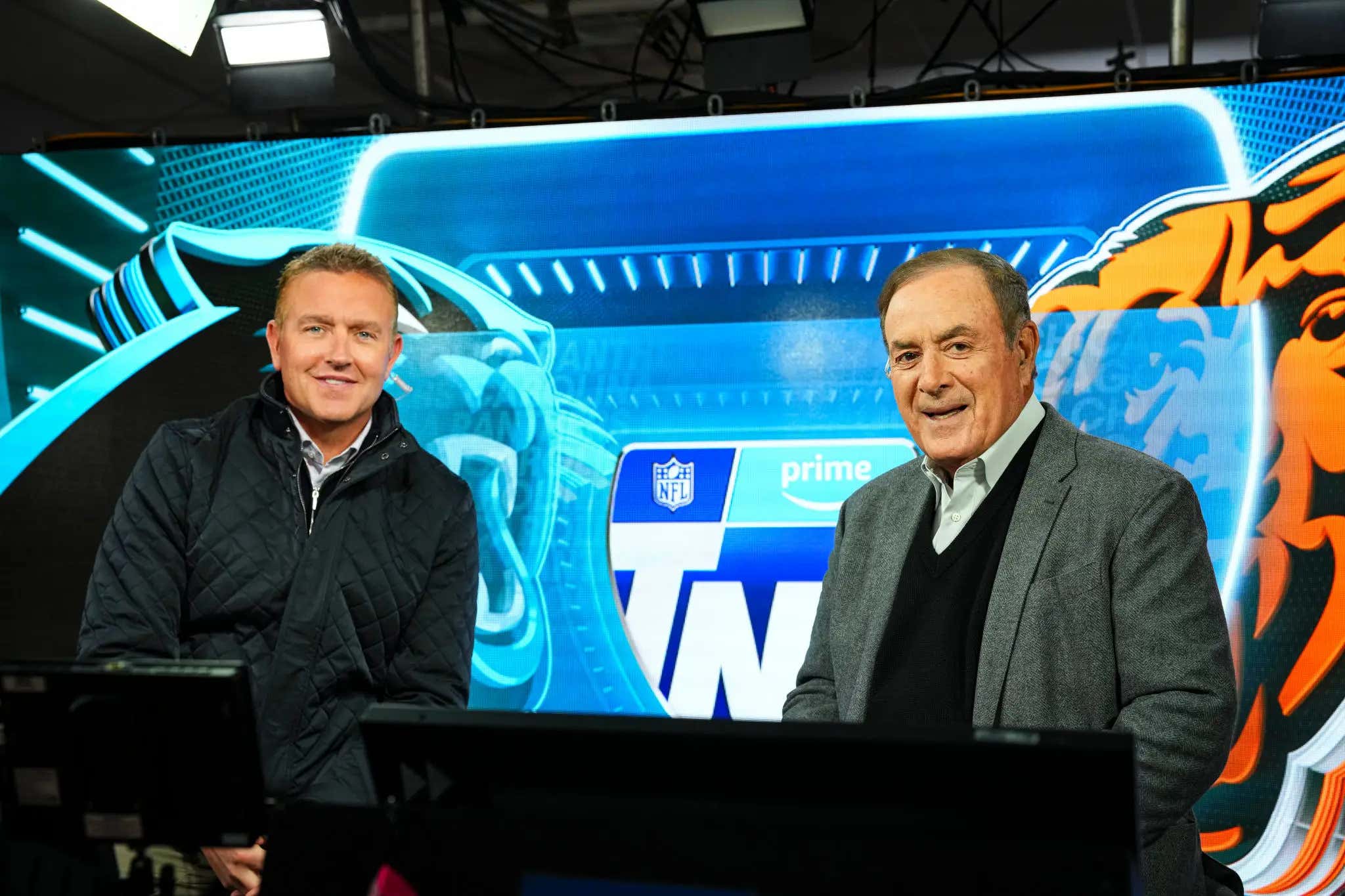 Al Michaels Didn't Hear No Bell - Officially Coming Back Next Year To Keep Calling Thursday Night Football At 82 Years Old