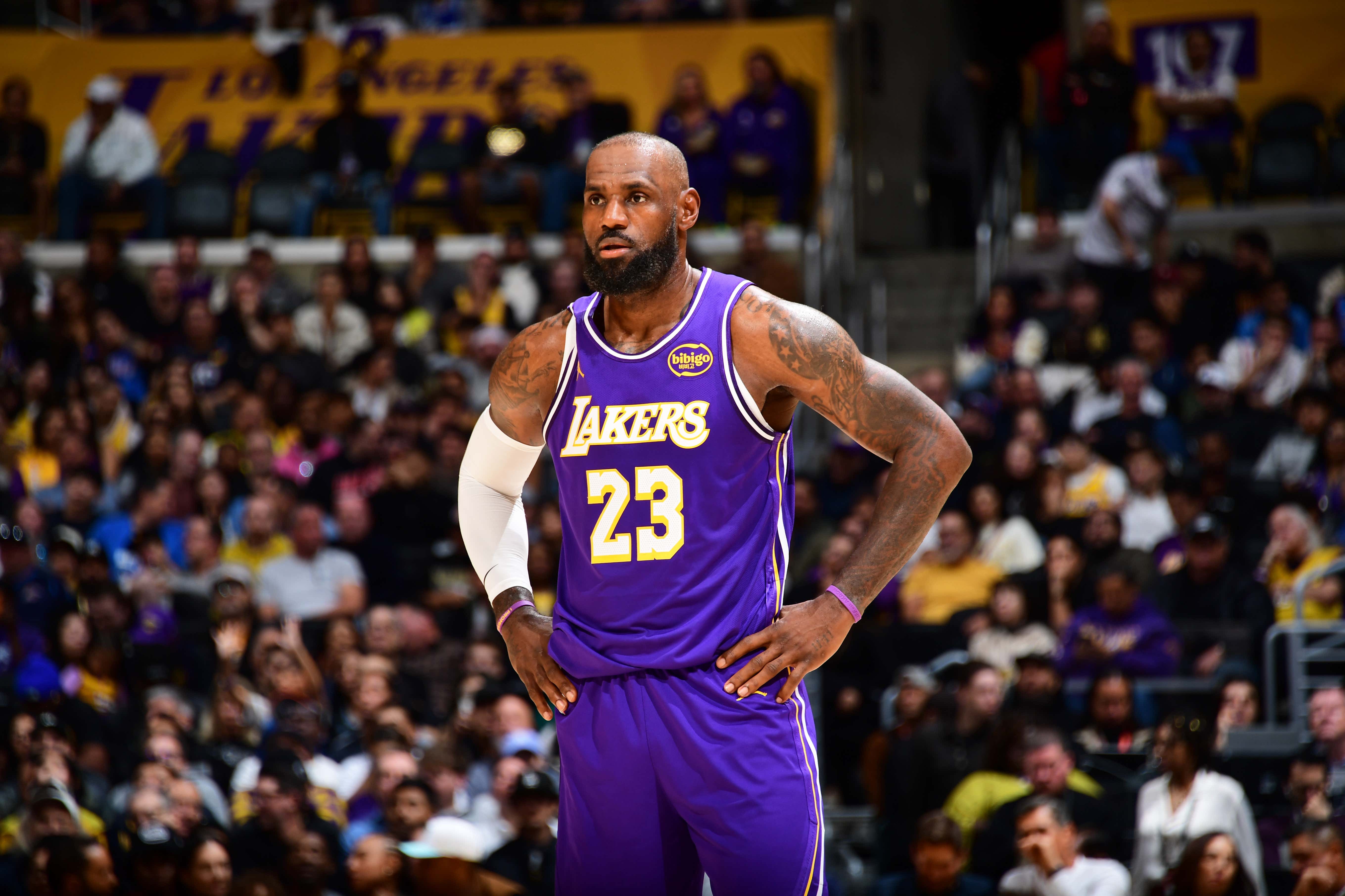 LeBron Giving Up Chocolate Chip Cookies Before The Season To Keep Himself In Shape Shows Why He's The Best To Ever Do It