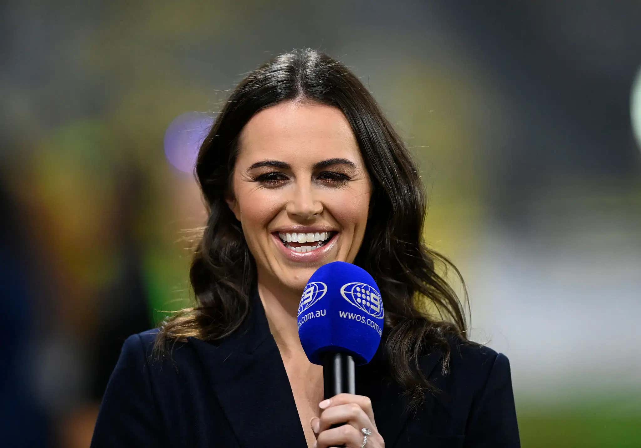 An Australian Reporter Had To Apologize For Getting A Little Too Drunk Before Hopping On Air During The Olympics And Randomly Talking About Iguanas