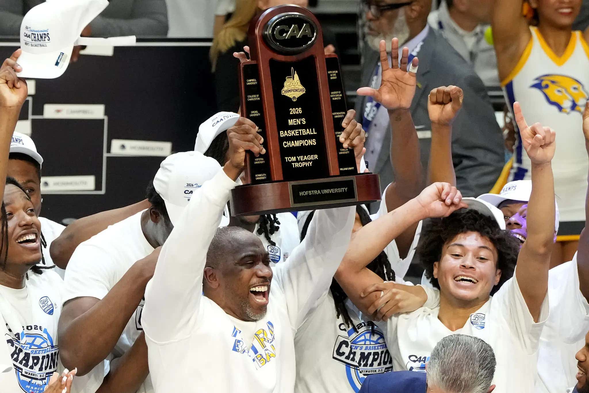 Speedy Claxton's Reaction After Leading Hofstra To Its First NCAA Tournament In 25 Years Is Why There's Simply Nothing Better Than March