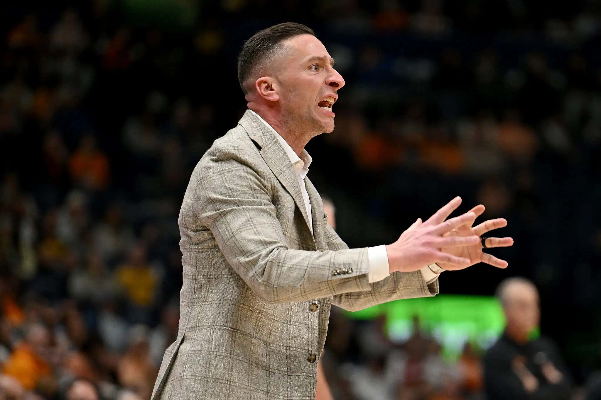 RAISE THE BANNER: Auburn Basketball Is On Twitter Trying To Get In The Tournament By Bragging About How They Played Really Good Teams All Year