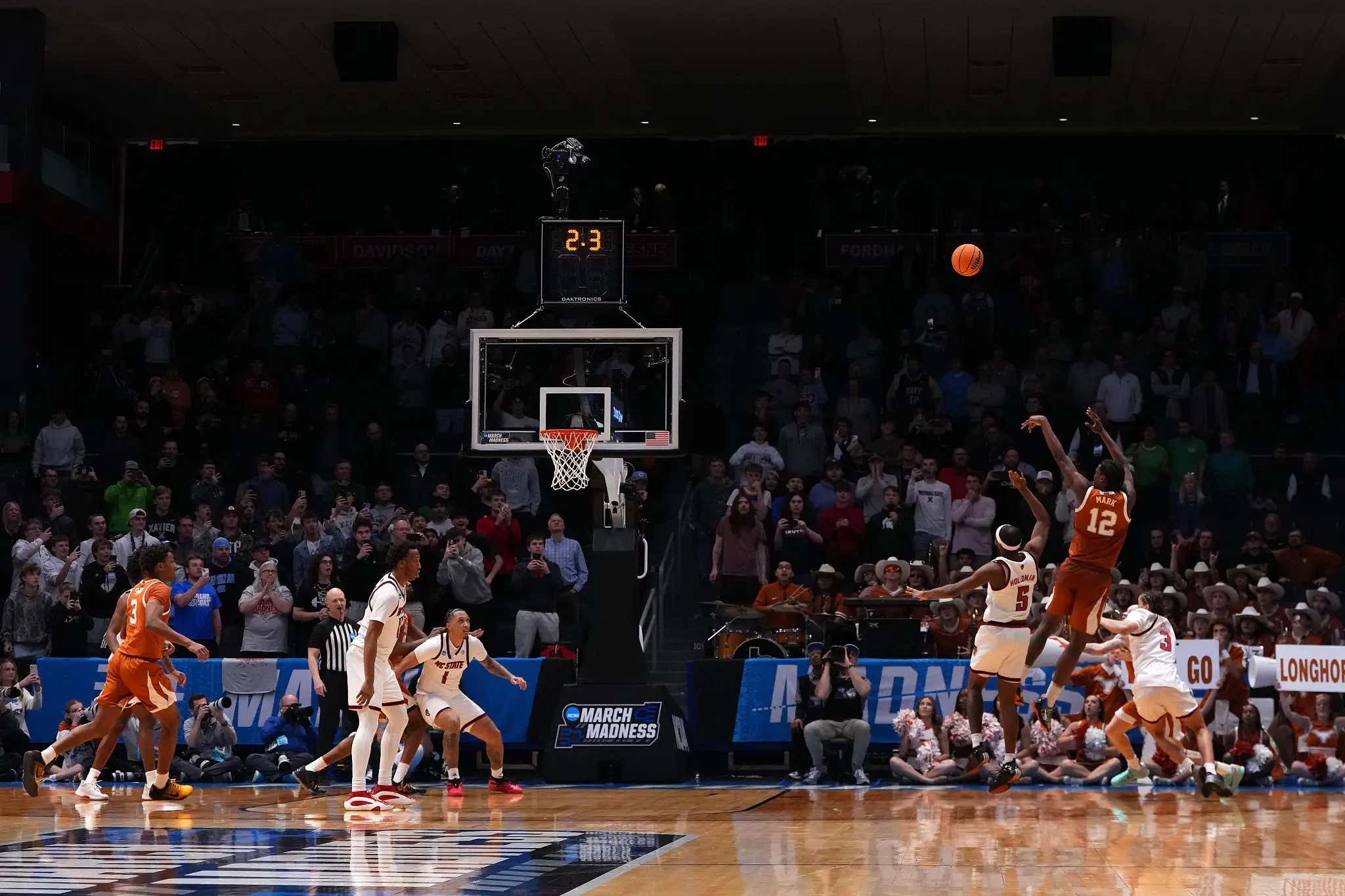 WELCOME TO THE MADNESS: Tramon Mark Saves Texas From A Complete Collapse, Hits A Wild Game-Winner With 1 Second Left