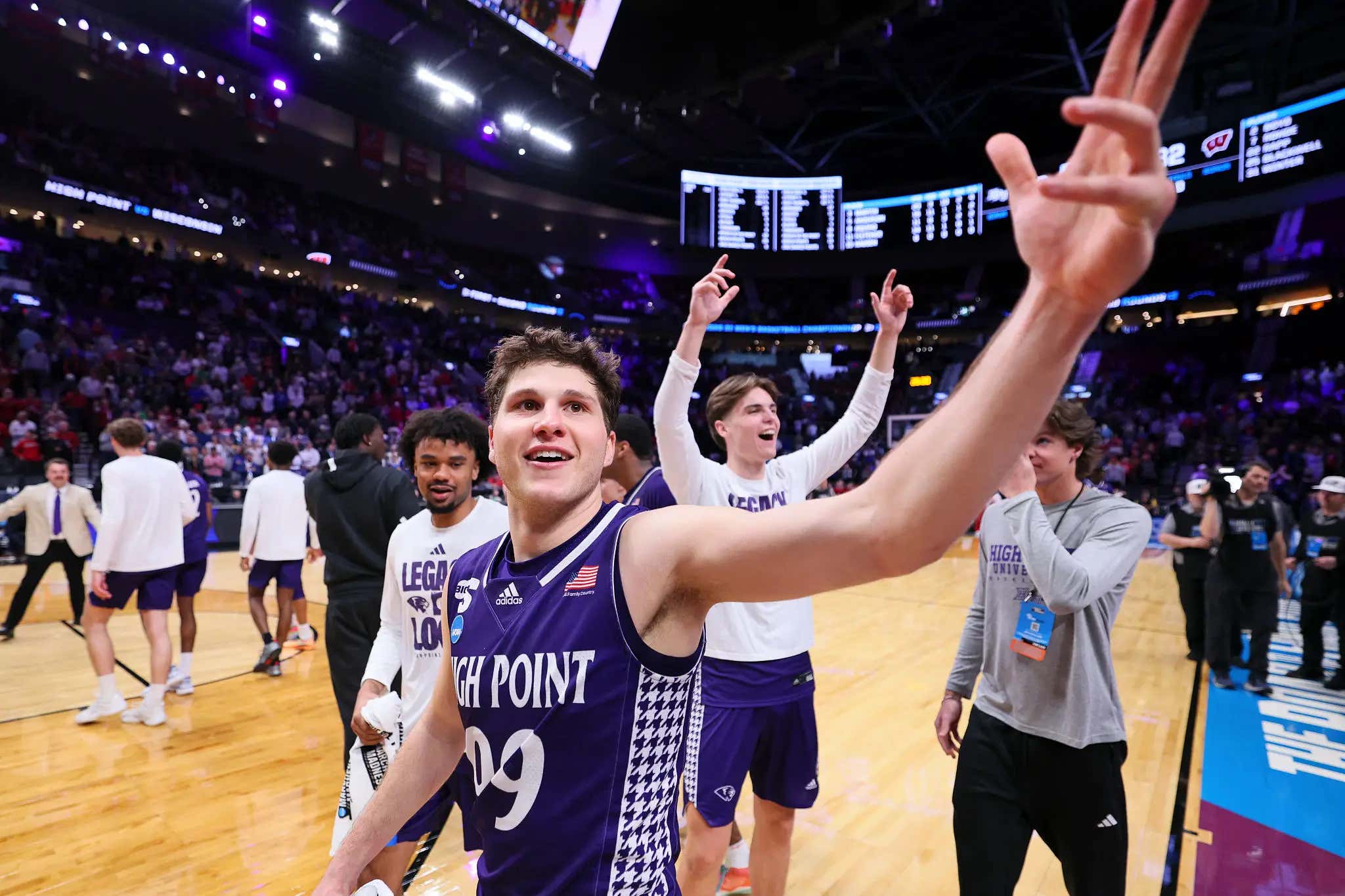 'No Better Time To Shoot It' - Chase Johnston Breaking Down His Absurd Logo 3 To Beat Wisconsin Is Why He's Now An All-Time March Legend