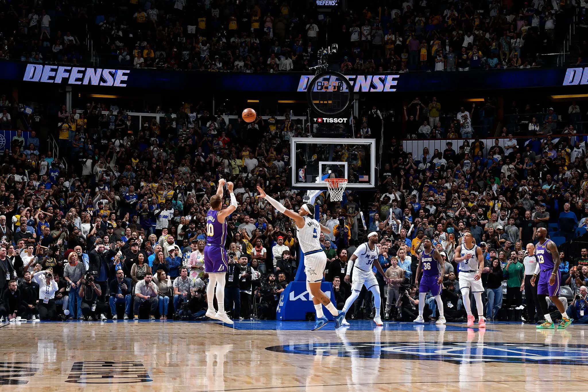 Luke Kennard Hit A Silencer Into Orlando Magic Fan's Hearts And The Unbeatable Looking Lakers Are On A 9 Game Win Streak