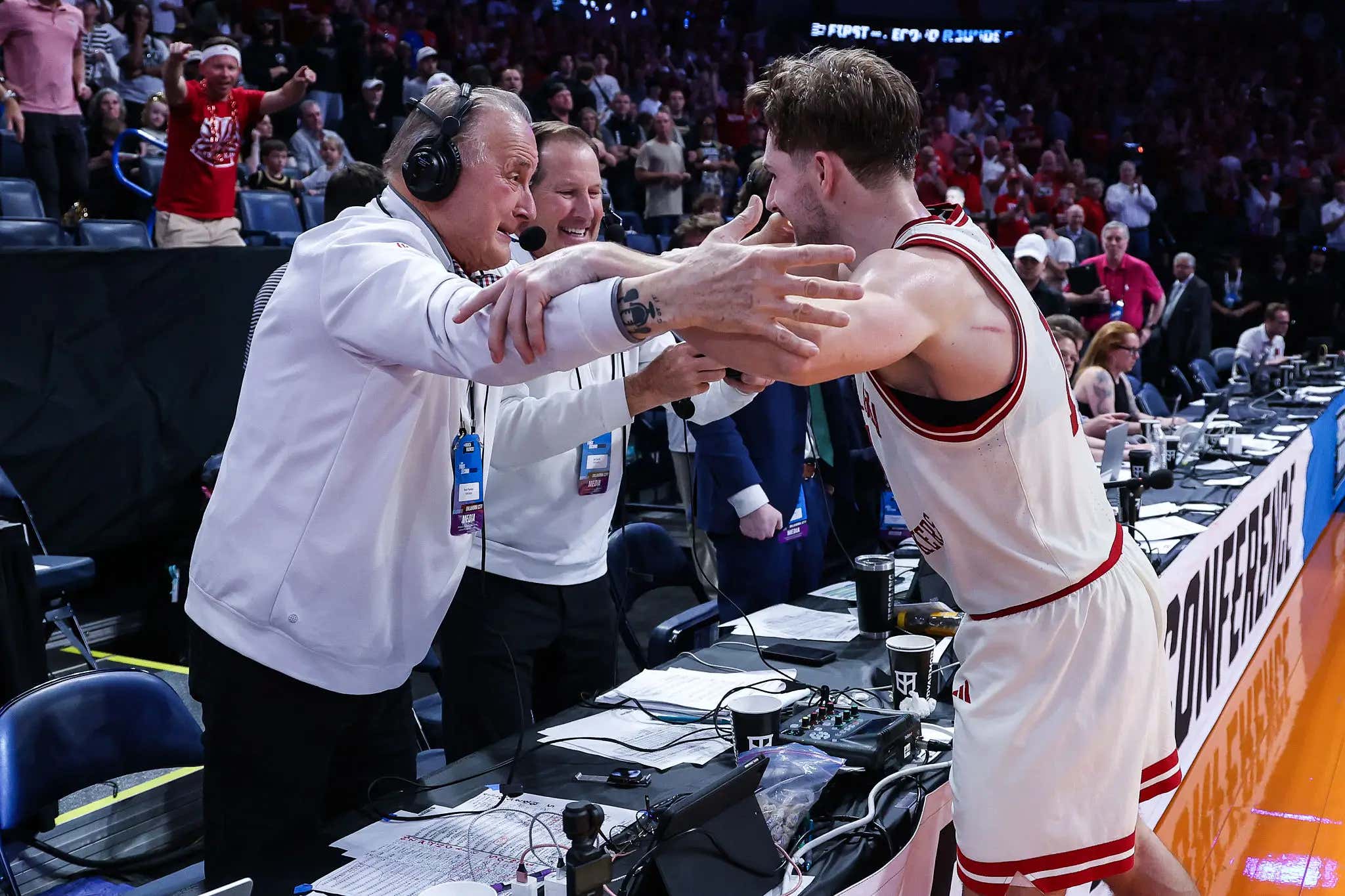 'IT WAS DESTINED TO HAPPEN' -  Nebraska's Radio Call Of The Last 40 Seconds Of Their Wild Win Is The Best Thing You'll Hear From The First Weekend