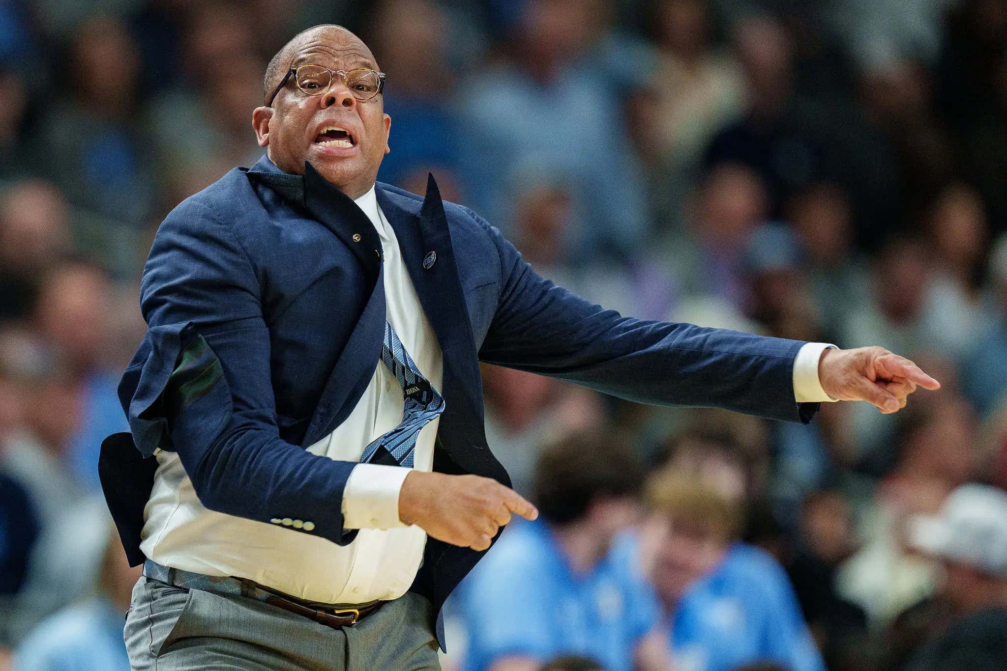 UNC Finally Decided To Fire Hubert Davis After Canceling Radio Shows And Roy Williams Making Bizarre Comments