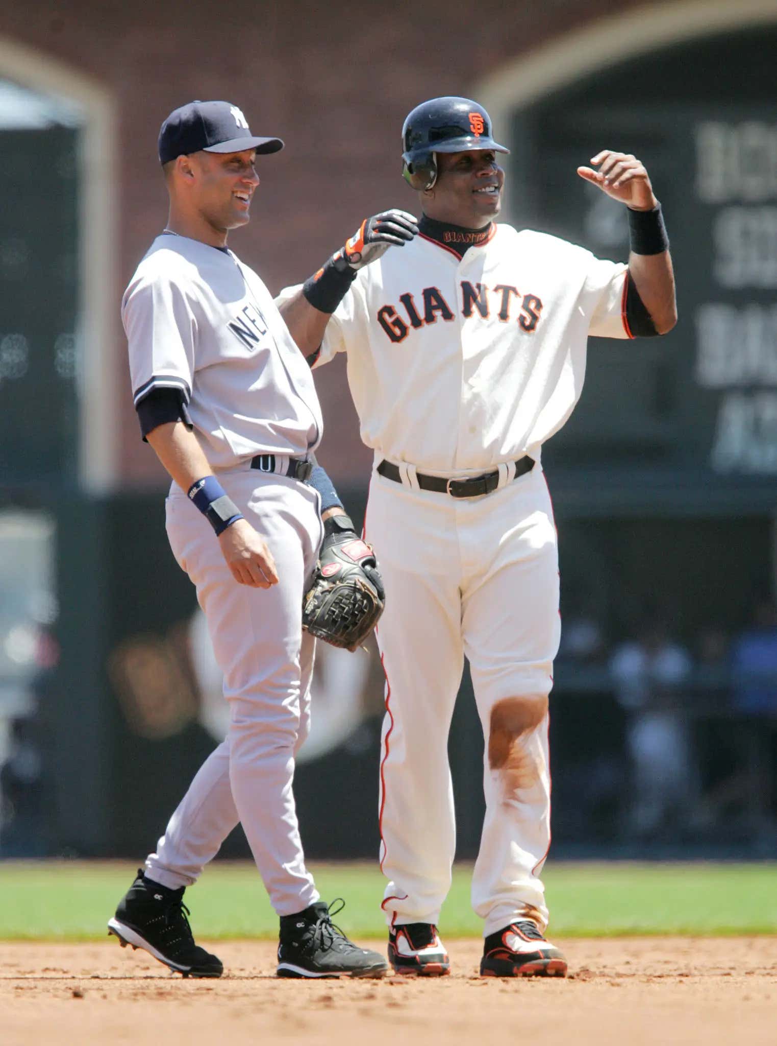 Last Night Barry Bonds Casually Revealed He Had An Agreement To Sign With The Yankees In 1992, But Backed Out After George Steinbrenner Gave Him a 2 PM Deadline That Day To Decide