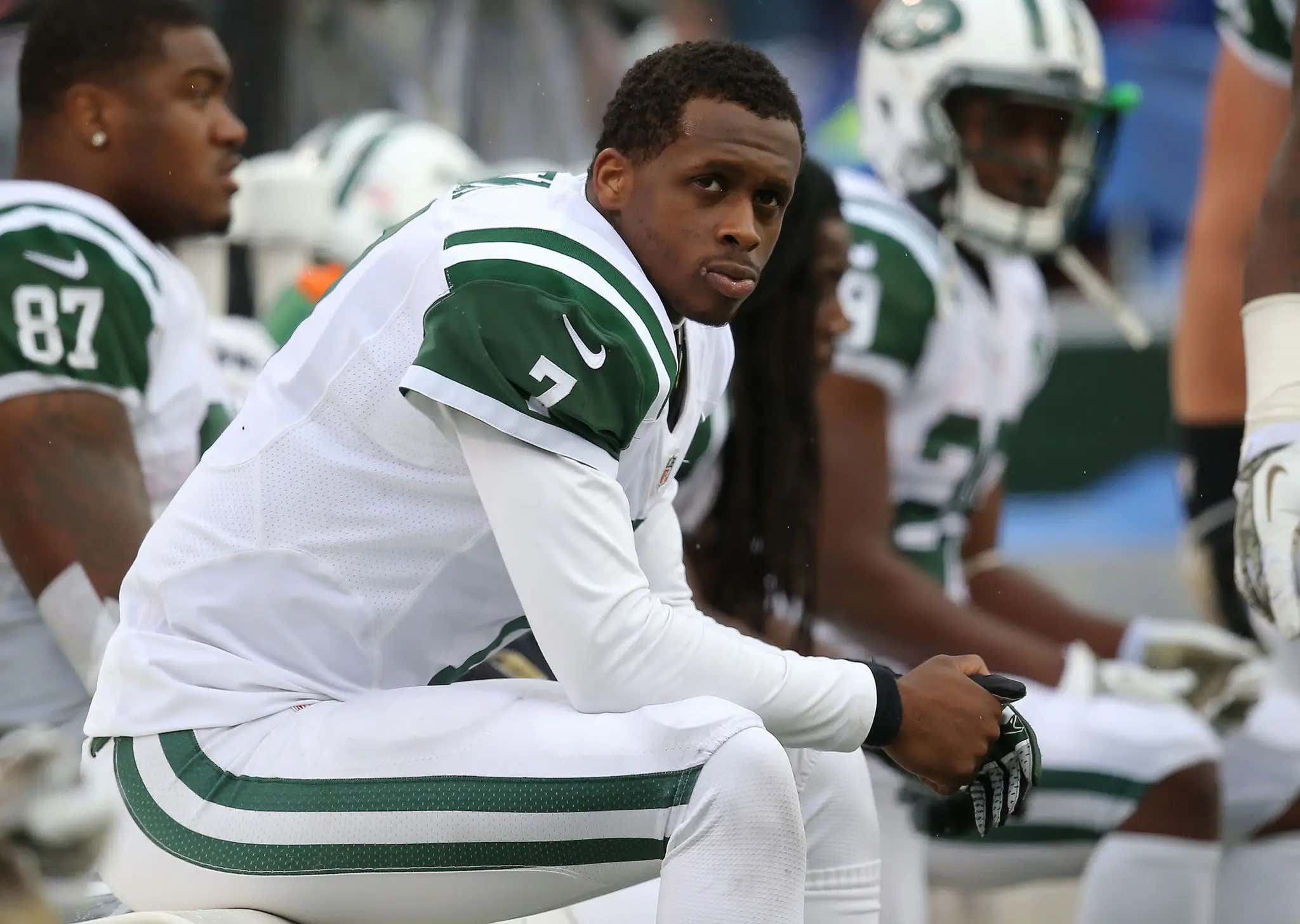 Pray For The NFL: Aaron Glenn Proudly Claims, Without A Hint Of Sarcasm, That Geno Smith Is Going To 'Lead The Jets To The Promised Land'