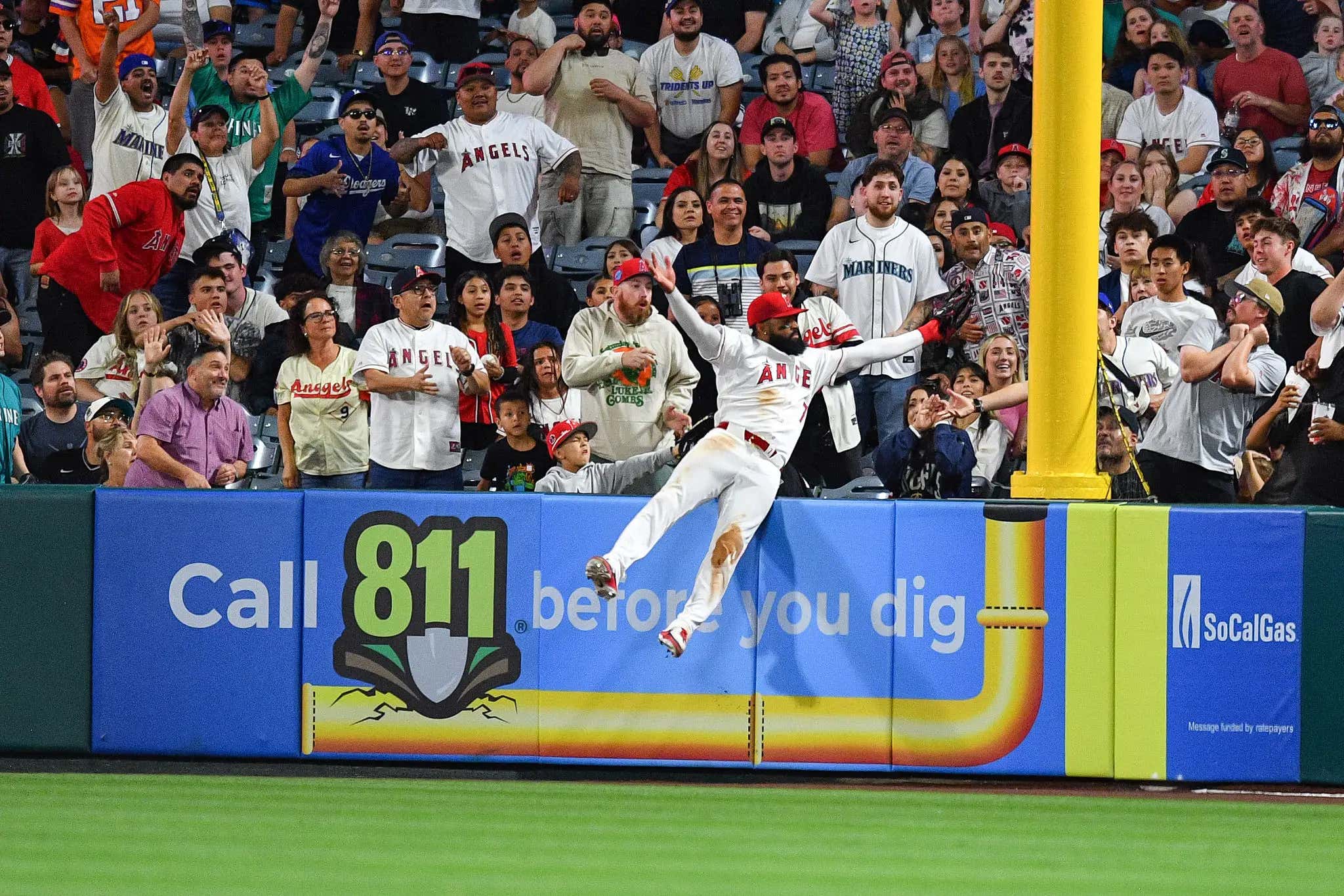 Angels Right Fielder Jo Adell Robbed THREE Home Runs in a Single Game, Angels Beat Mariners 1-0