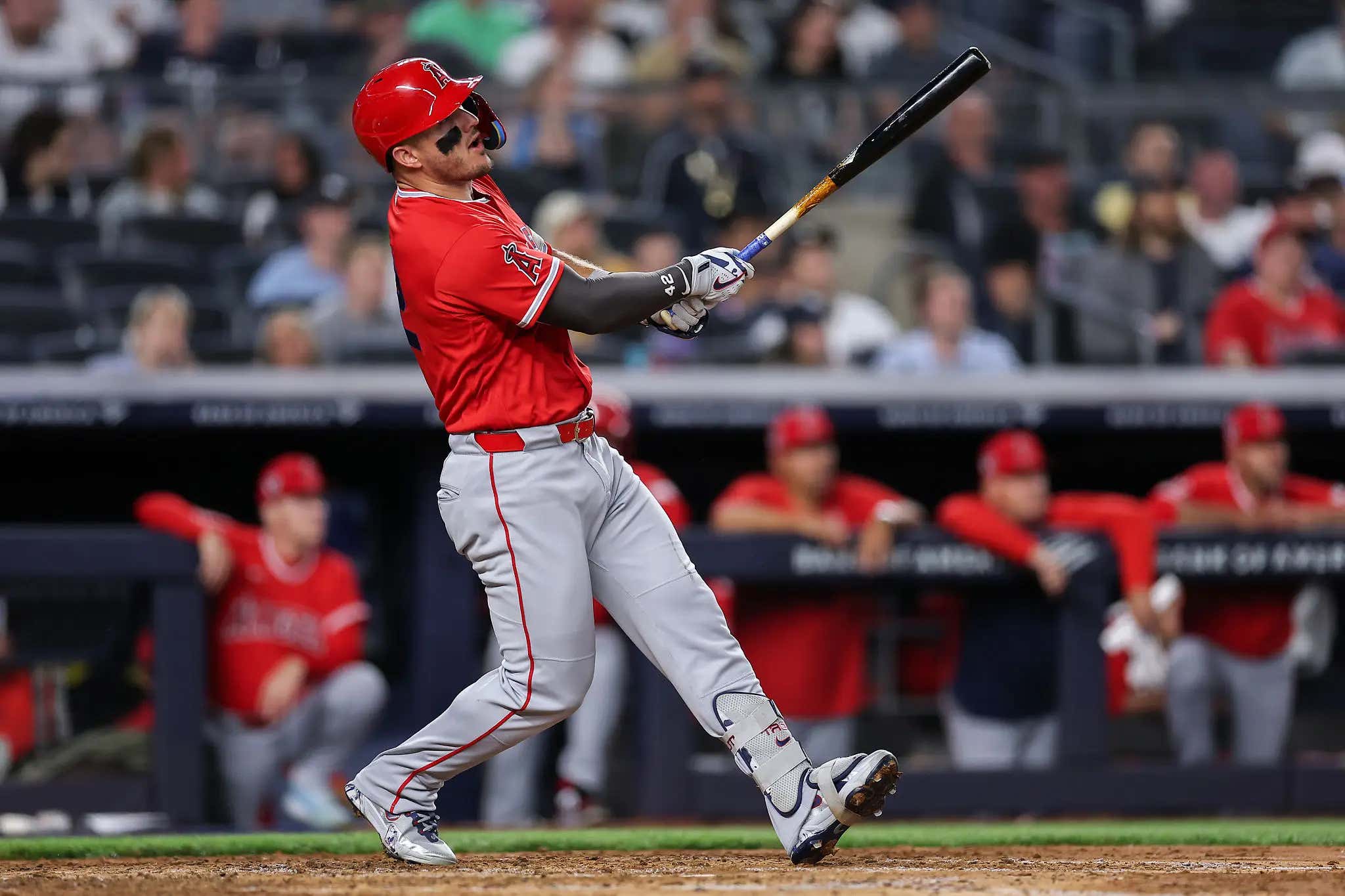 Mike Trout Just Made MLB History With The FIVE HOMERS He Blasted During The Angels' Series At Yankee Stadium This Week