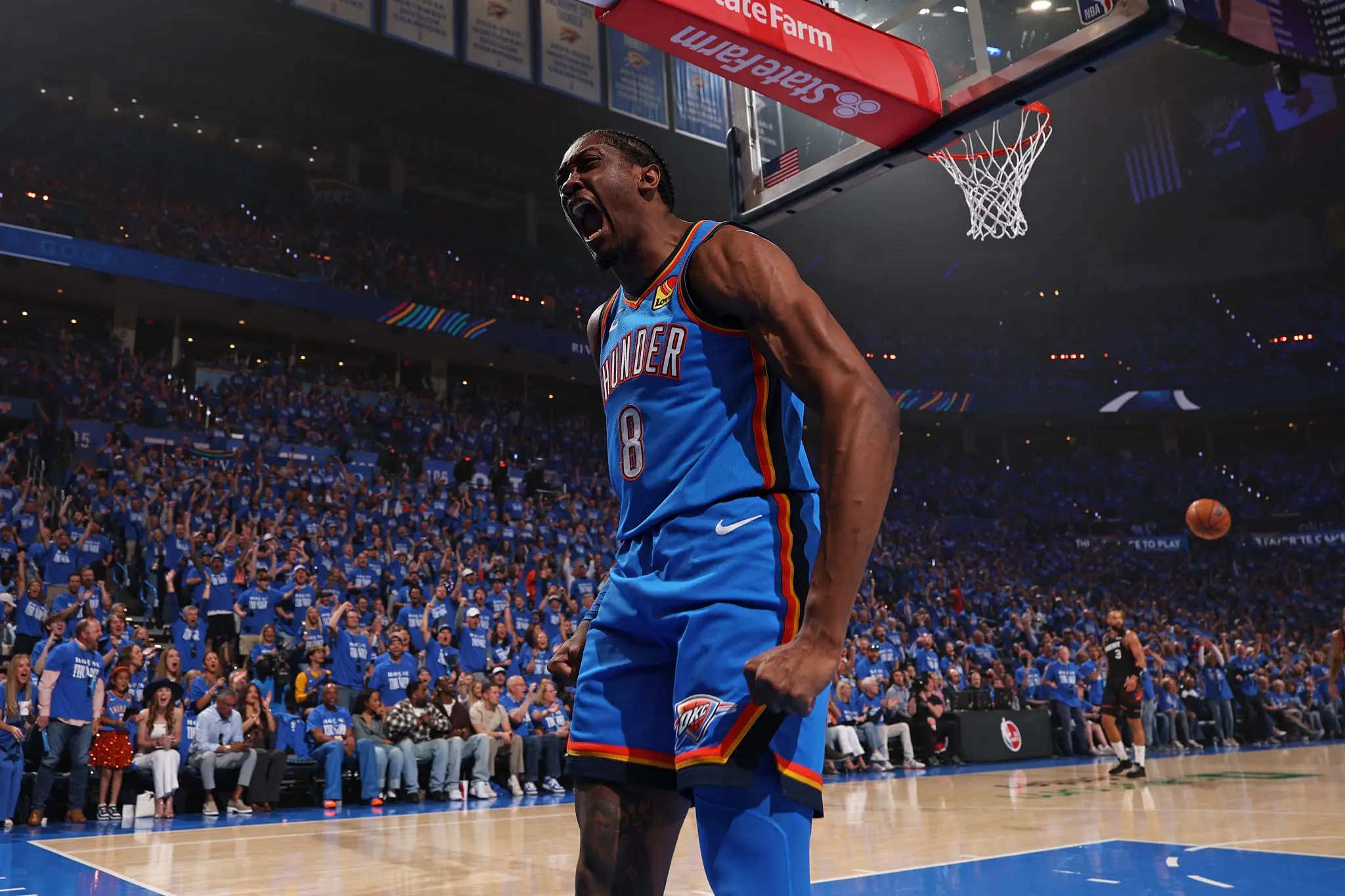 The Oklahoma City Thunder Begin Their Title Defense By Handing The Suns A 35 Point Ass Whooping To Take Game 1