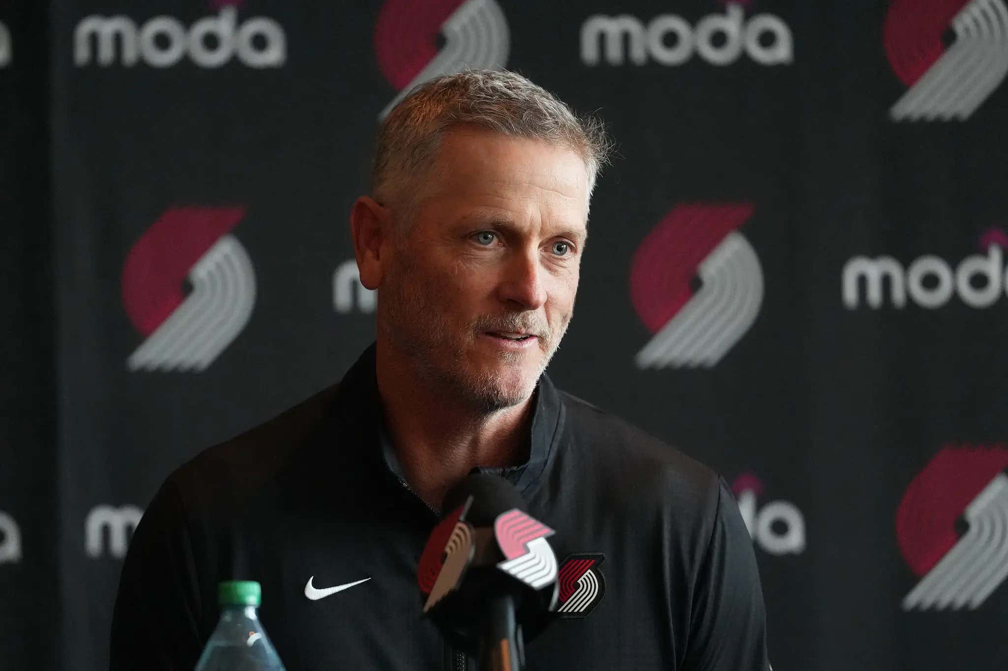 The Blazers Owner 'Doesn't Give A Fuck' That He's Being Called Cheap After A Story Broke Of All The Ways He Decided To Cut Costs Around The Team