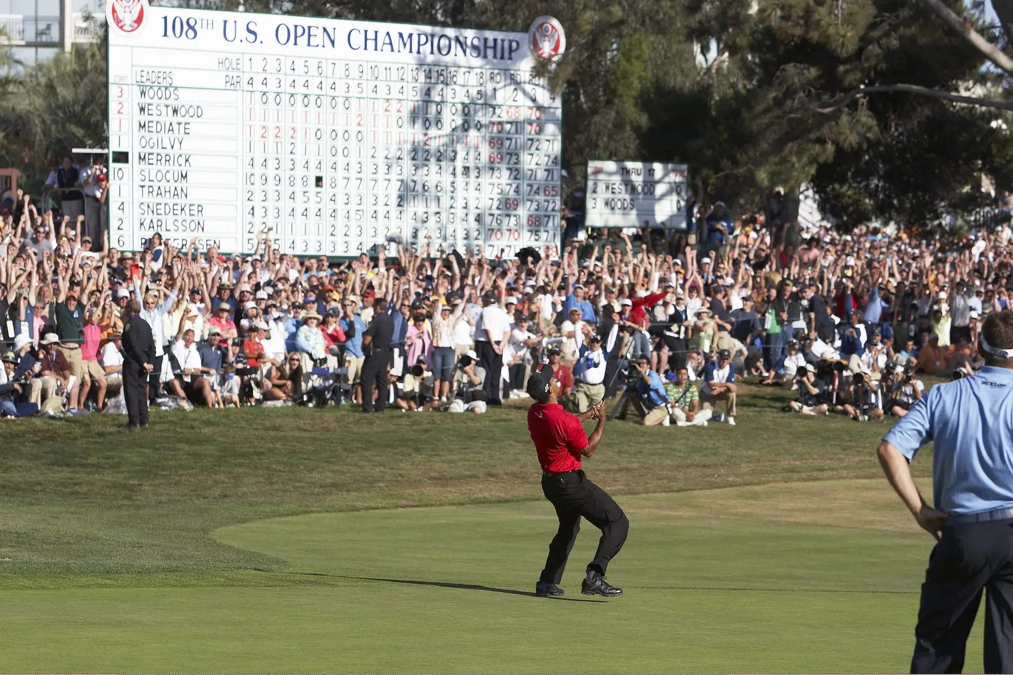 18 Years Later We Finally Got This Home Video Showing A New Angle Of Tiger Woods Forcing A Playoff At The 2008 US Open And It's AWESOME