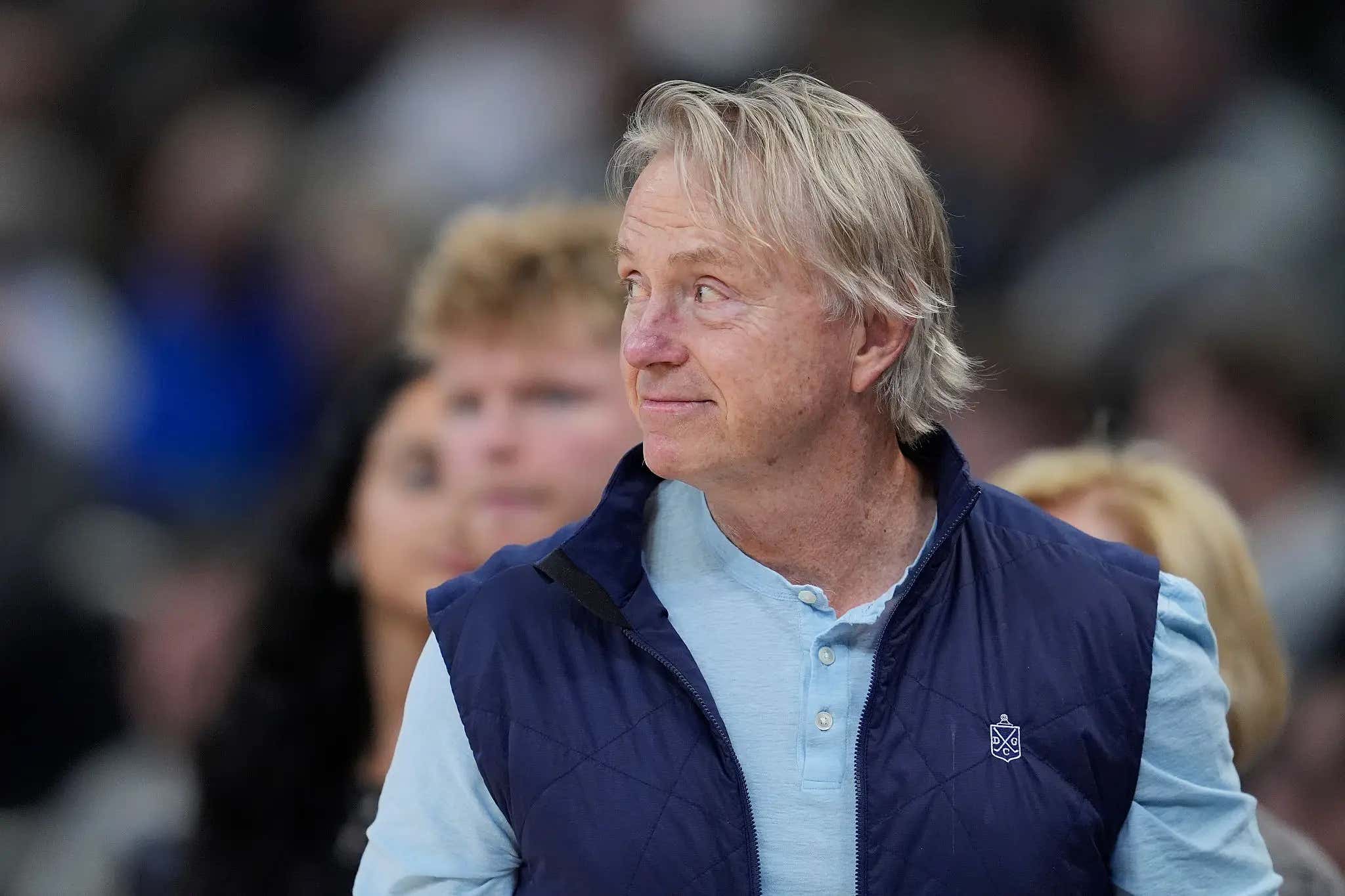 Crazy Story Details Bucks Co-Owner Wesley Edens Getting Blackmailed By An Insane Woman He Originally DM’d On LinkedIn, Who Tried To Get Half Of His $2.5B Fortune After They Had Sex
