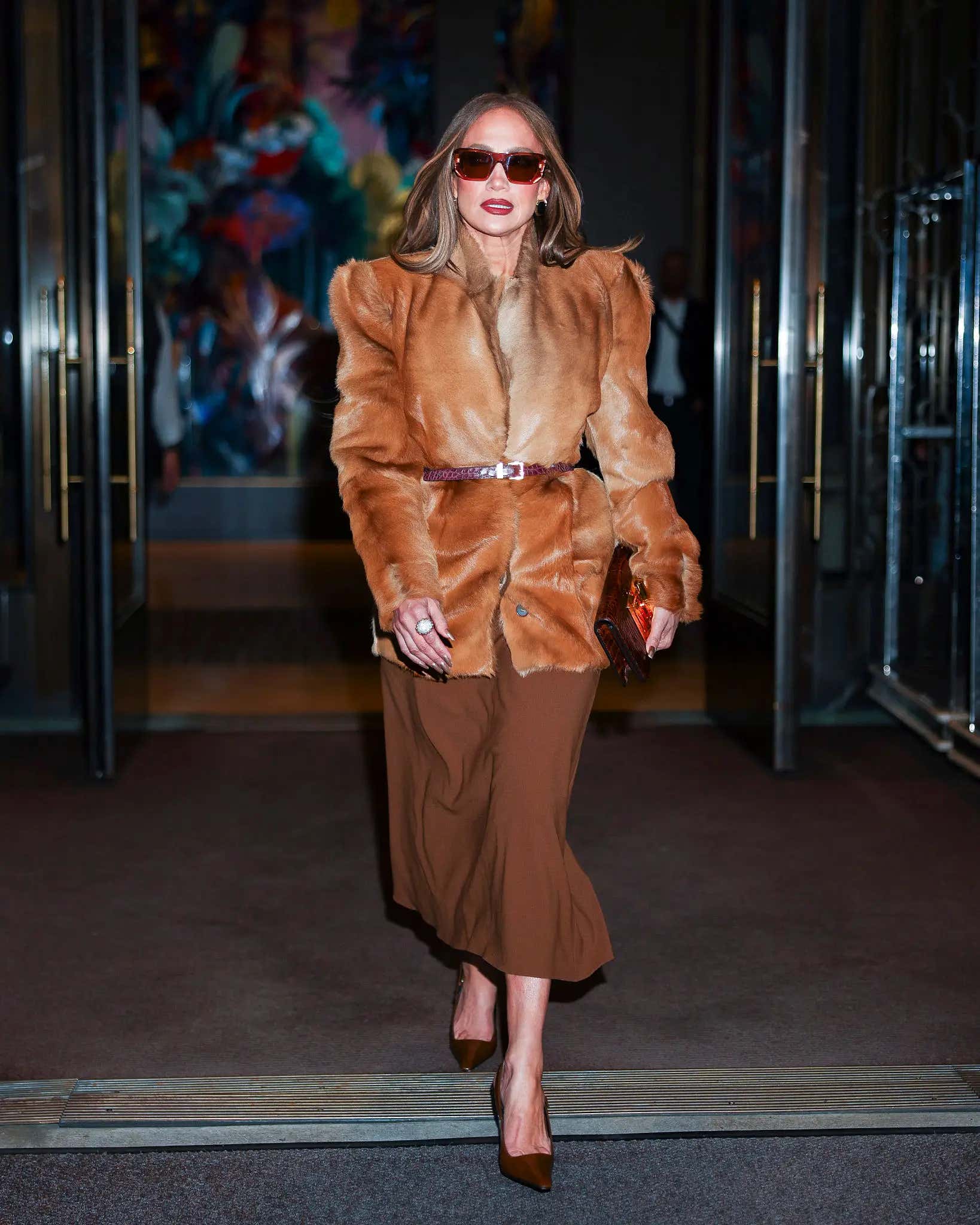 This Video Of Jennifer Lopez Doing a Staged Paparazzi Exit Is Everything Wrong With Society