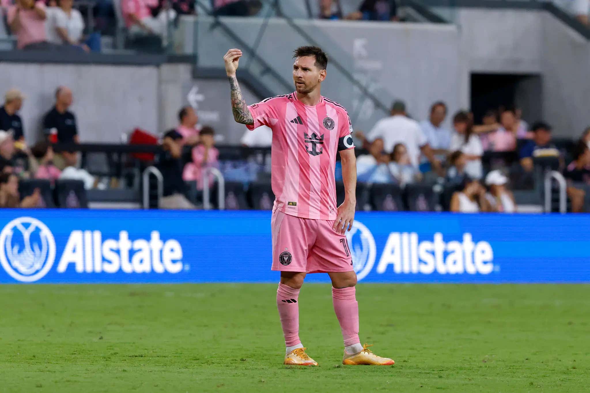 You Won't Find Bigger Dorks Than These Inter Miami Fans Who 'Protested' The Team Because Messi And Other Players Didn't Acknowledge Them Enough