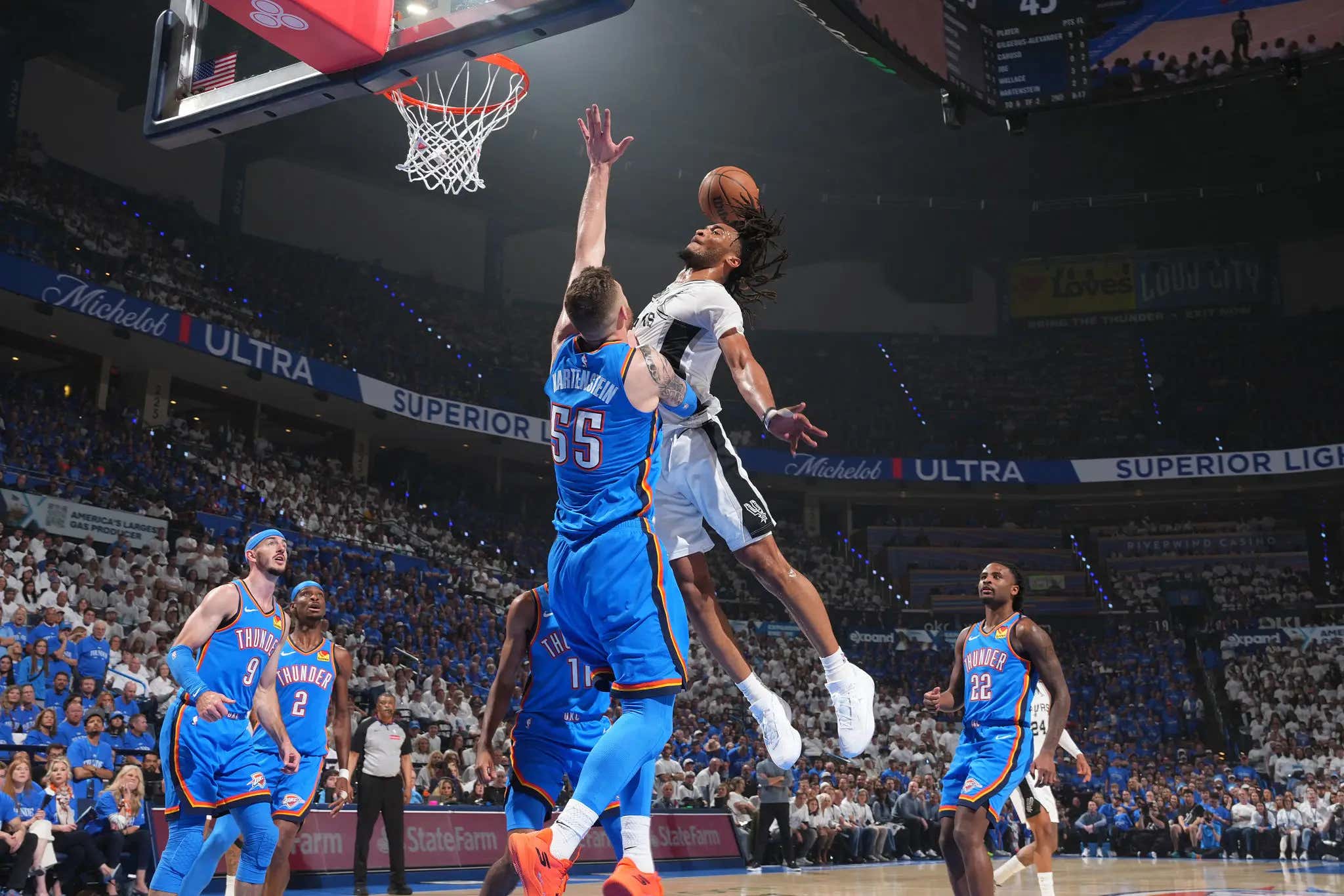 Stephon Castle Unleashed The Dunk Of The Year And One Of The Best Posters You'll Ever See
