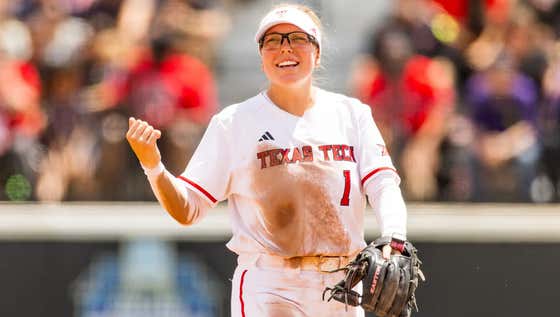 Jason Williams' Daughter Mia Was Hit By 5 Pitches (And Hit 2 Monster Home Runs) To Lead Texas Tech Past Her Former Florida Gators Team