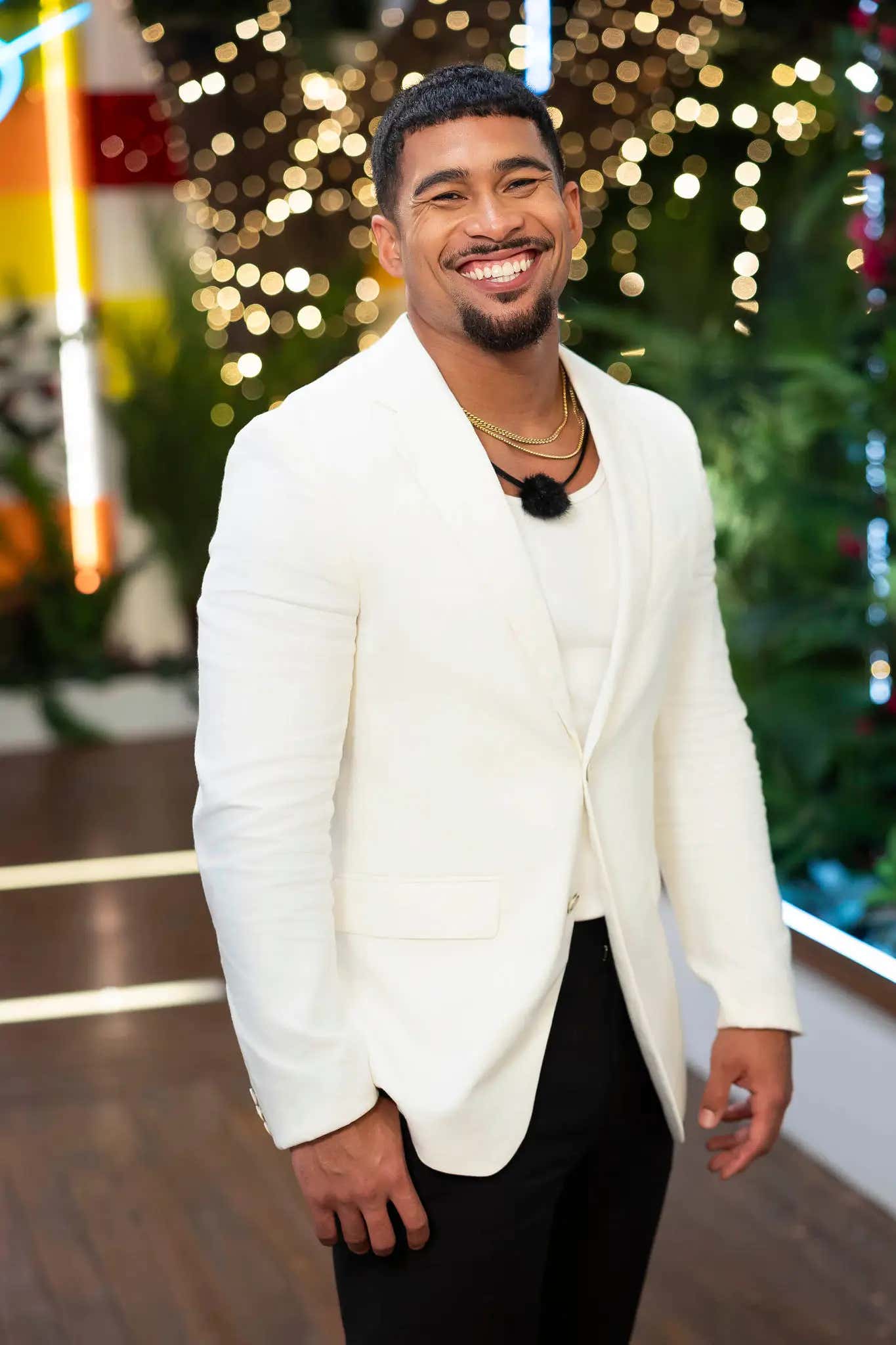 Bad Beat – Police Officer Quit Job to Go On 'Love Island USA', Gets Slammed By The Mayor, Is Kicked Off Show In Less Than a Week