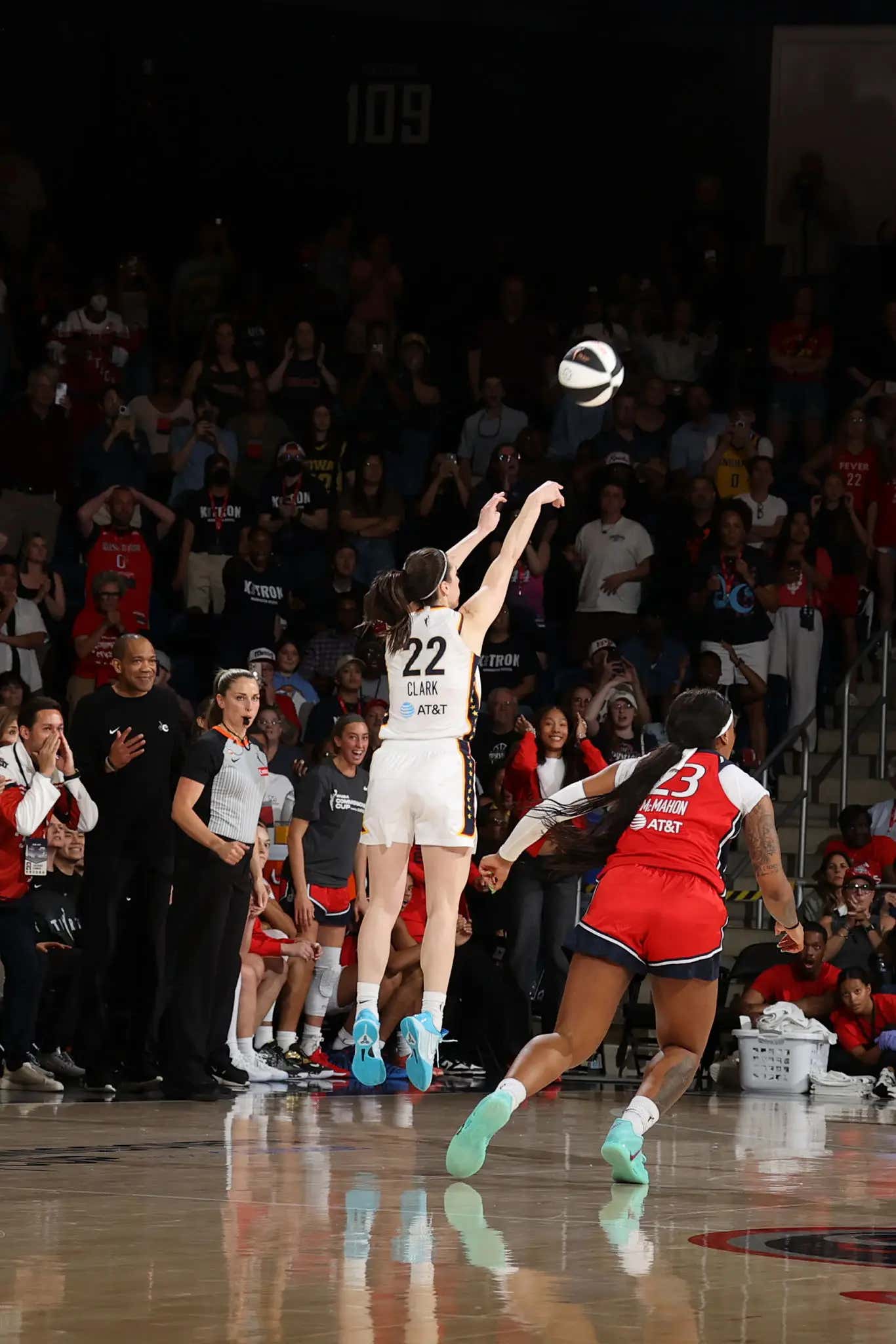 In The Middle Of The NBA Finals, Caitlin Clark CALLED GAME FROM THE PARKING LOT!!!
