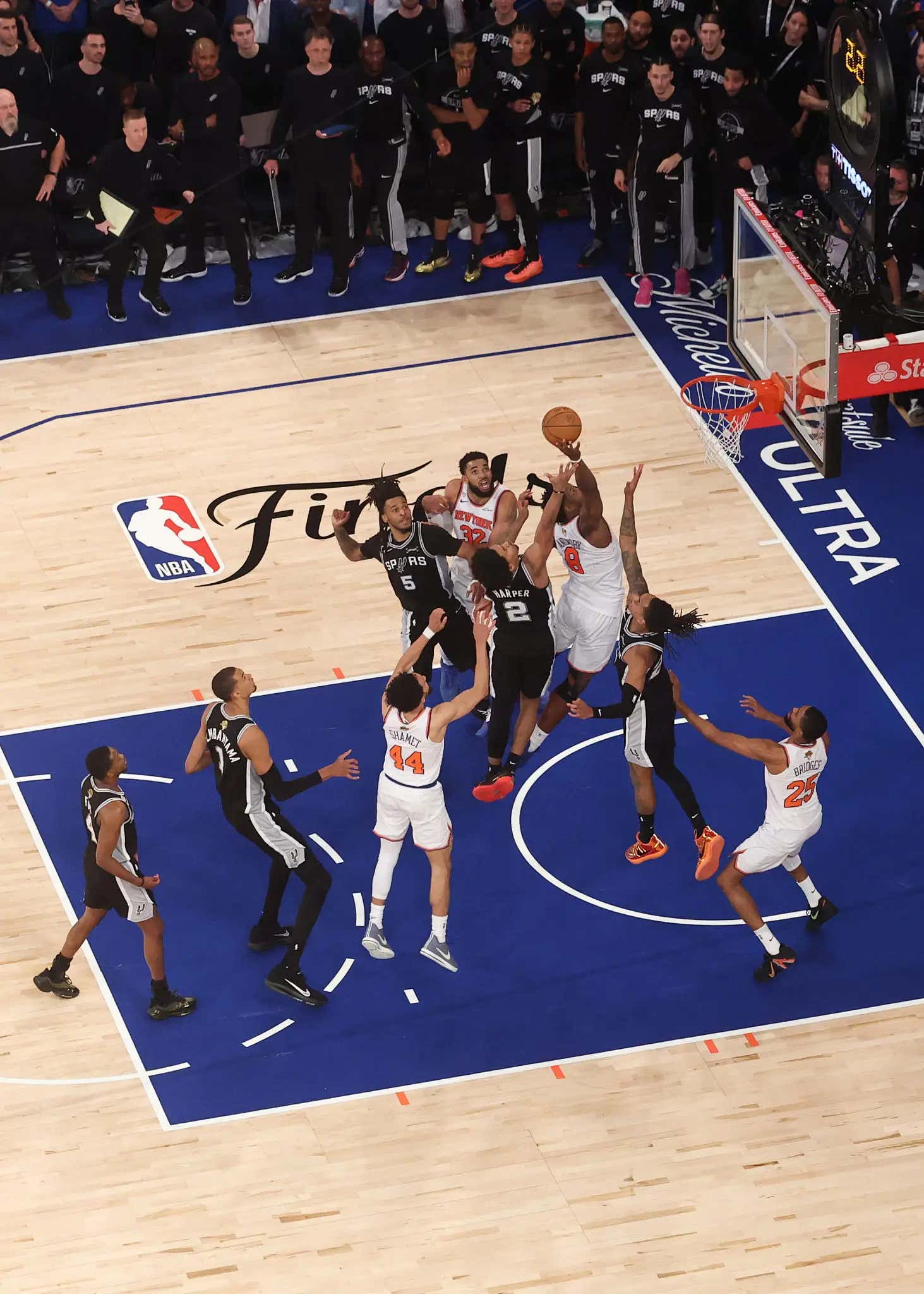 THE KNICKS COMPLETE THE GREATEST COMEBACK IN NBA FINALS HISTORY THANKS TO OG ANUNOBY'S INSANE GAME-WINNER