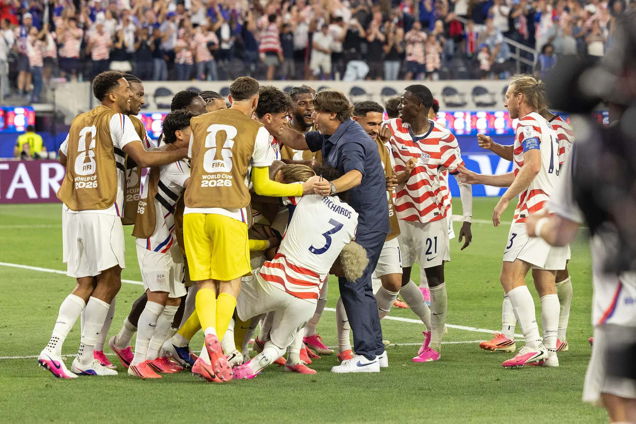 More Reason To Love This US Soccer Team - Mauricio Pochettino's Message To The Players Is, 'We're American, We Don't Take Shit'