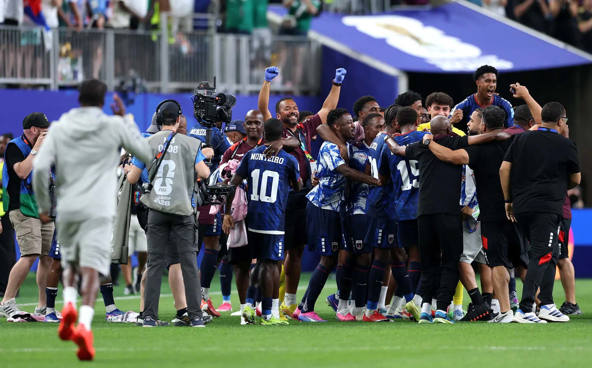 The Best Story At The World Cup Rolls On - Cape Verde Survives Chaos In The Last Game And Is Officially Through To The Knockout Round