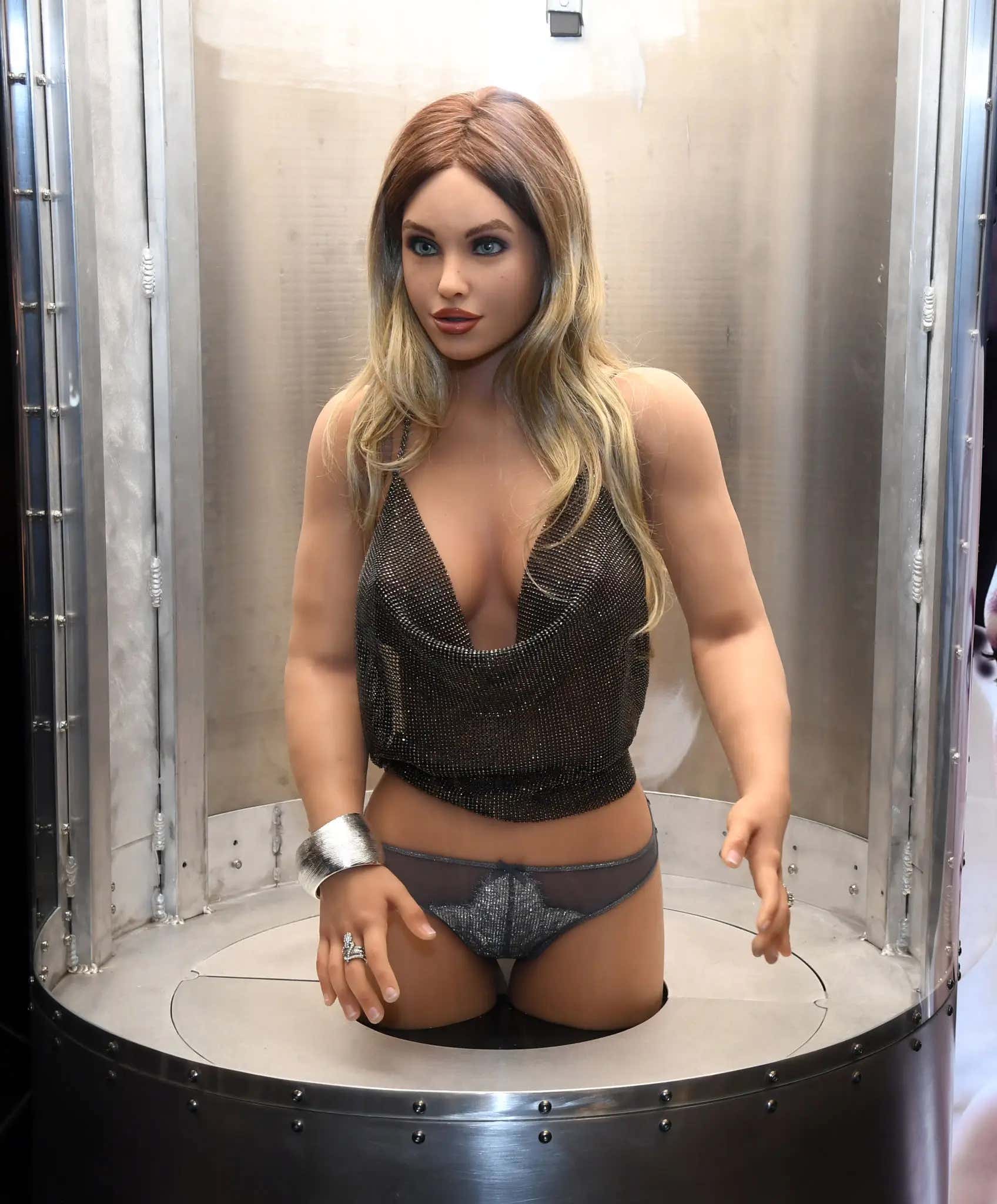 UPDATE – Sally The Hot Robot Will No Longer Be Teaching High School Students After Parents Discover Her Ties to Sex Doll Company