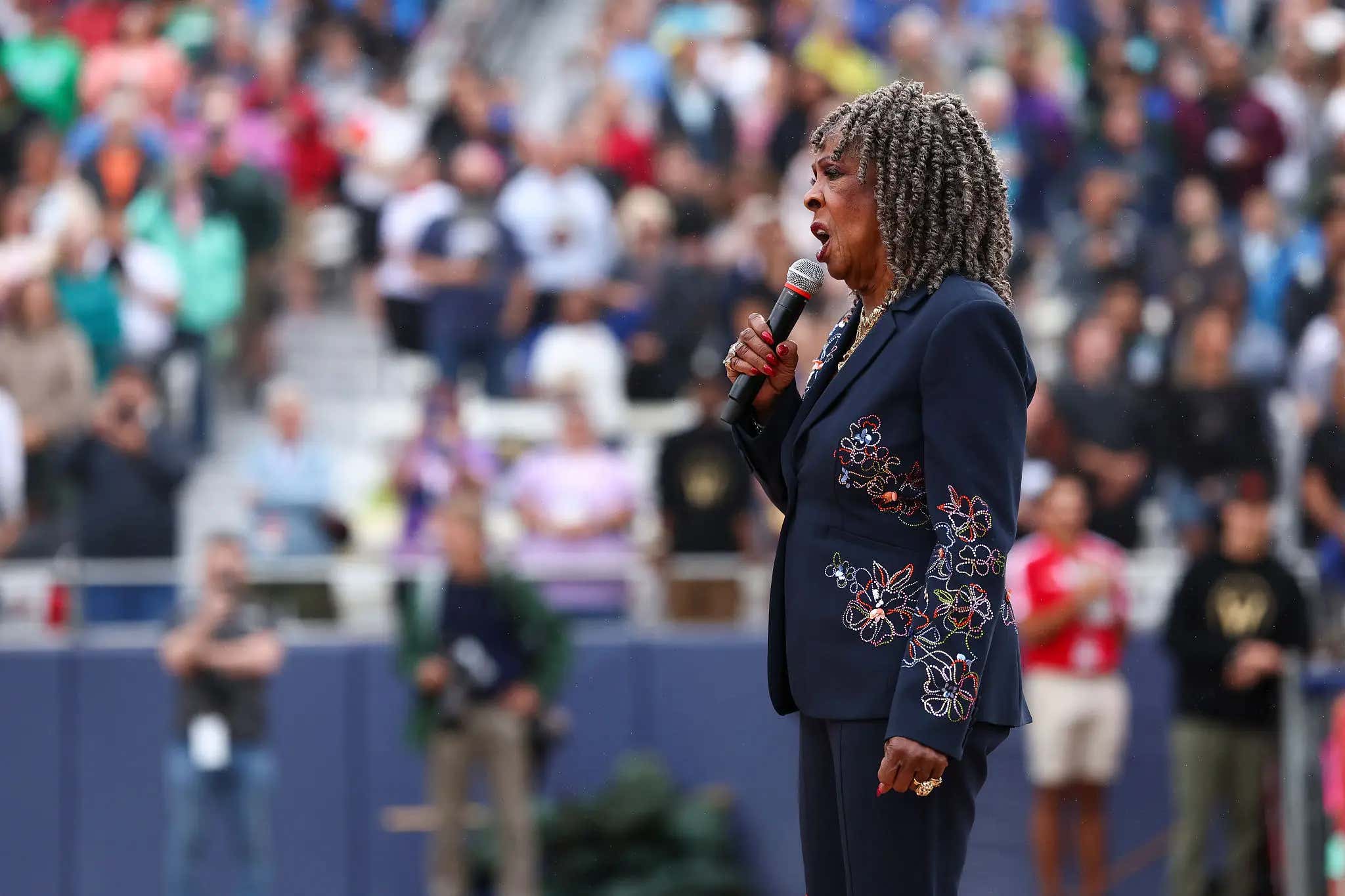 Viral Anthem Singer Martha Reeves Is Actually A Legend