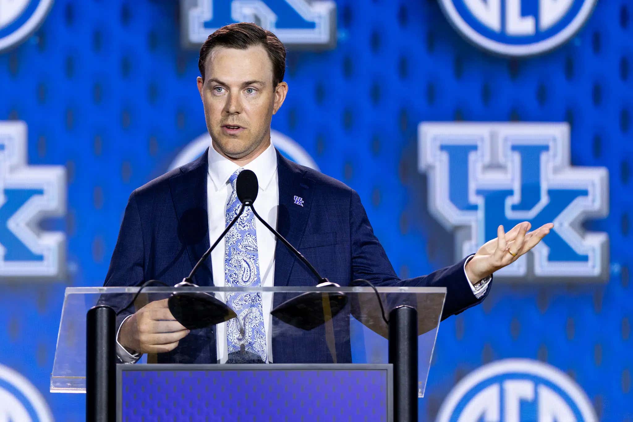 One Of Us: Will Stein Already Hates Louisville So Much He Banned Any Red From Being In Kentucky's Football Building, Including The QB Practice Jerseys