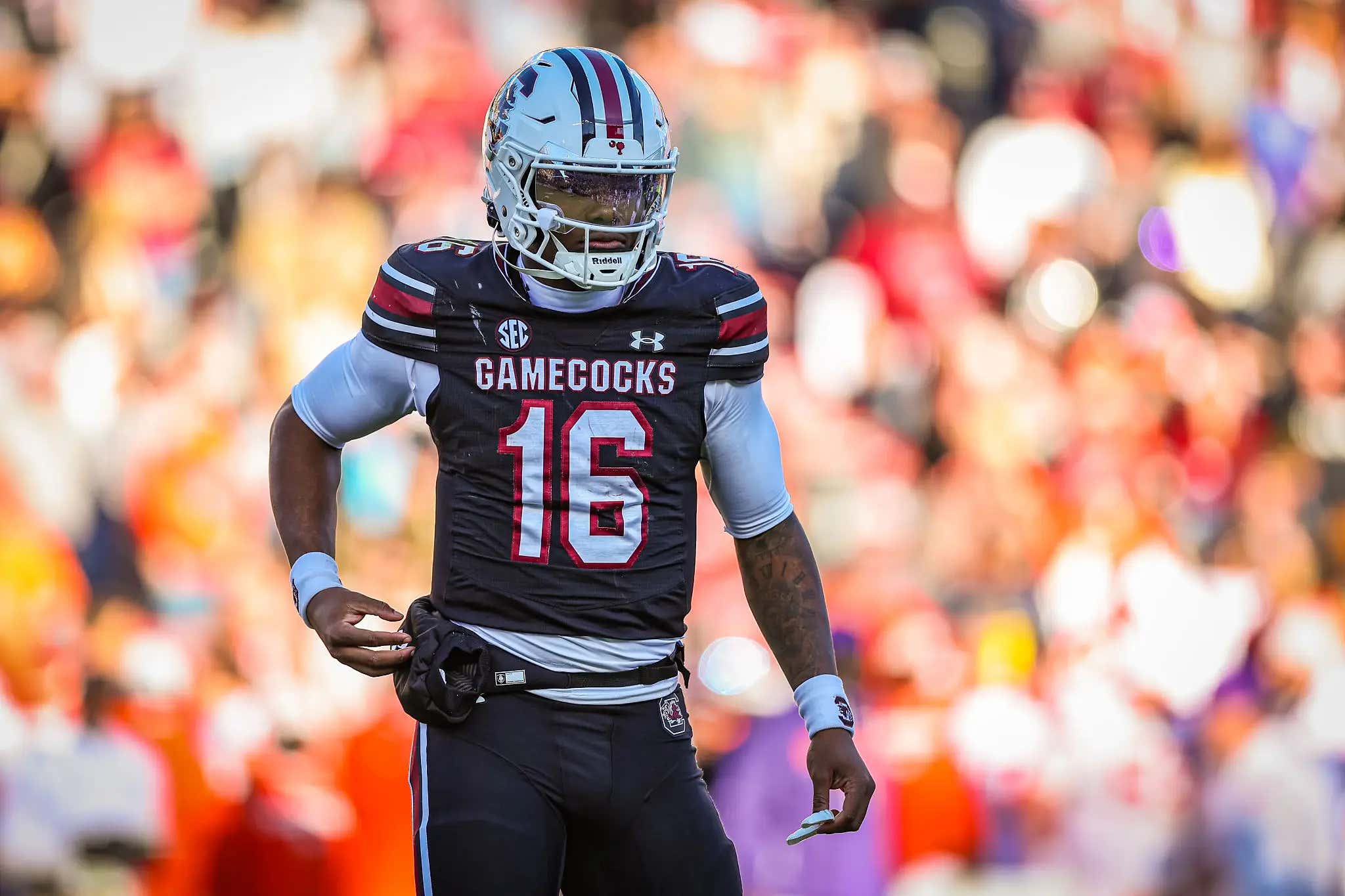 The College Dream: LaNorris Sellers Isn't Taking Any Classes This Semester At South Carolina, Just Doing An Internship At A Driving Range Instead