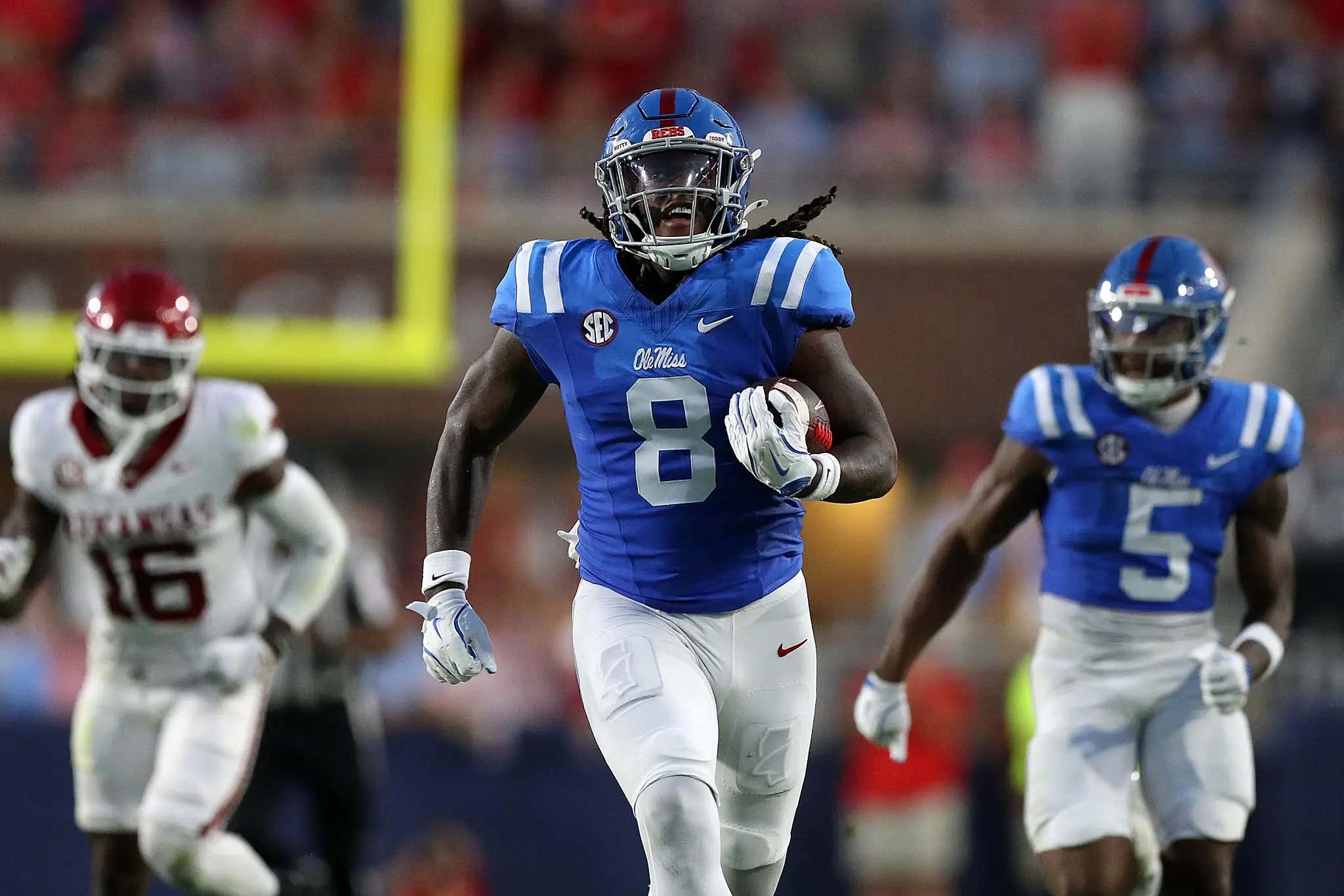 Yup, College Football Is DEFINITELY Fucked: Cleveland Browns Rookie Dae'Quan Wright Has Gone Back And Entered The CFB Transfer Portal