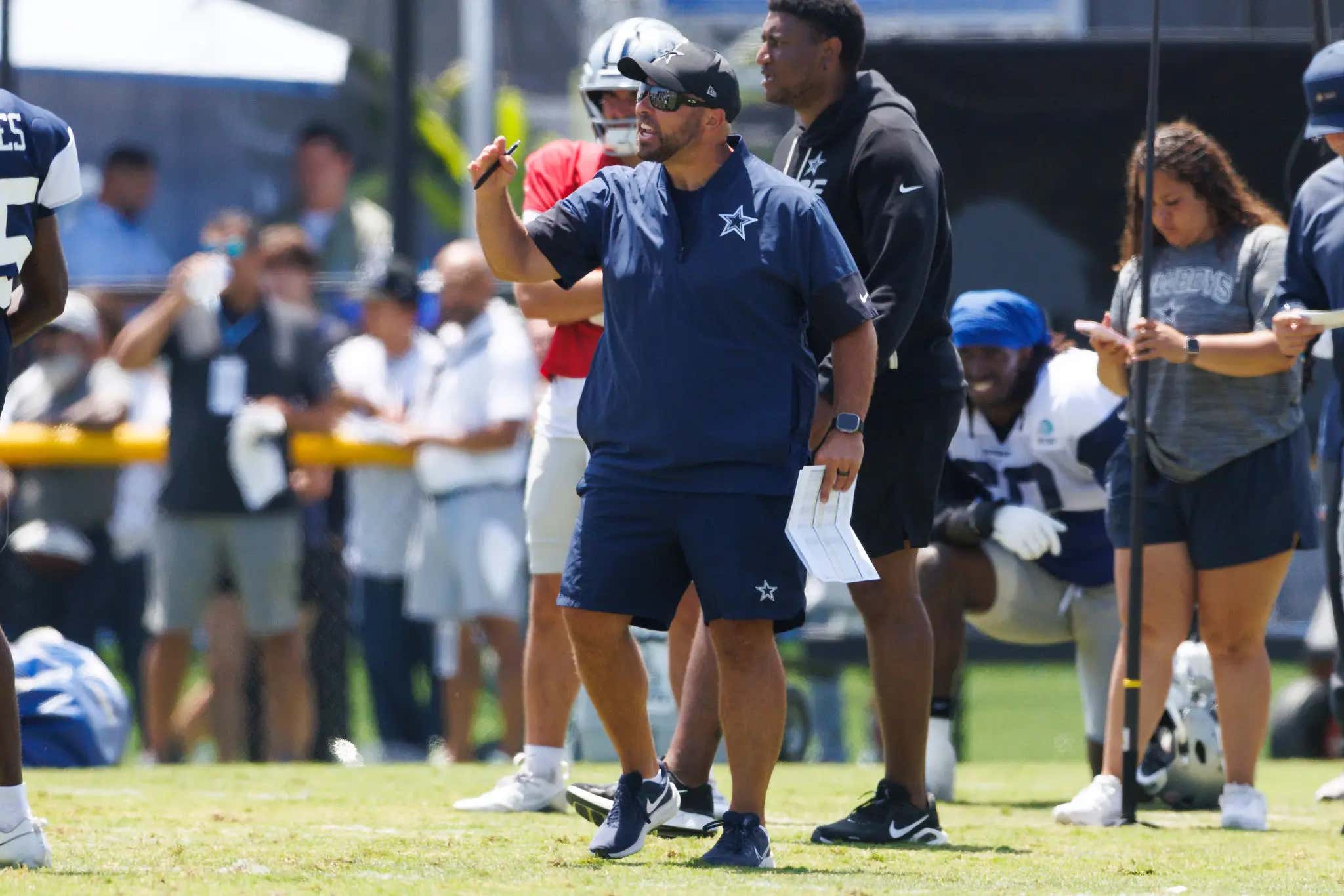 Your Move Jerry: Cowboys OC Is Publicly Begging For The Team To Get A Hot Dog Fridge, Gives A Passionate Speech About The Perfect Hot Dog