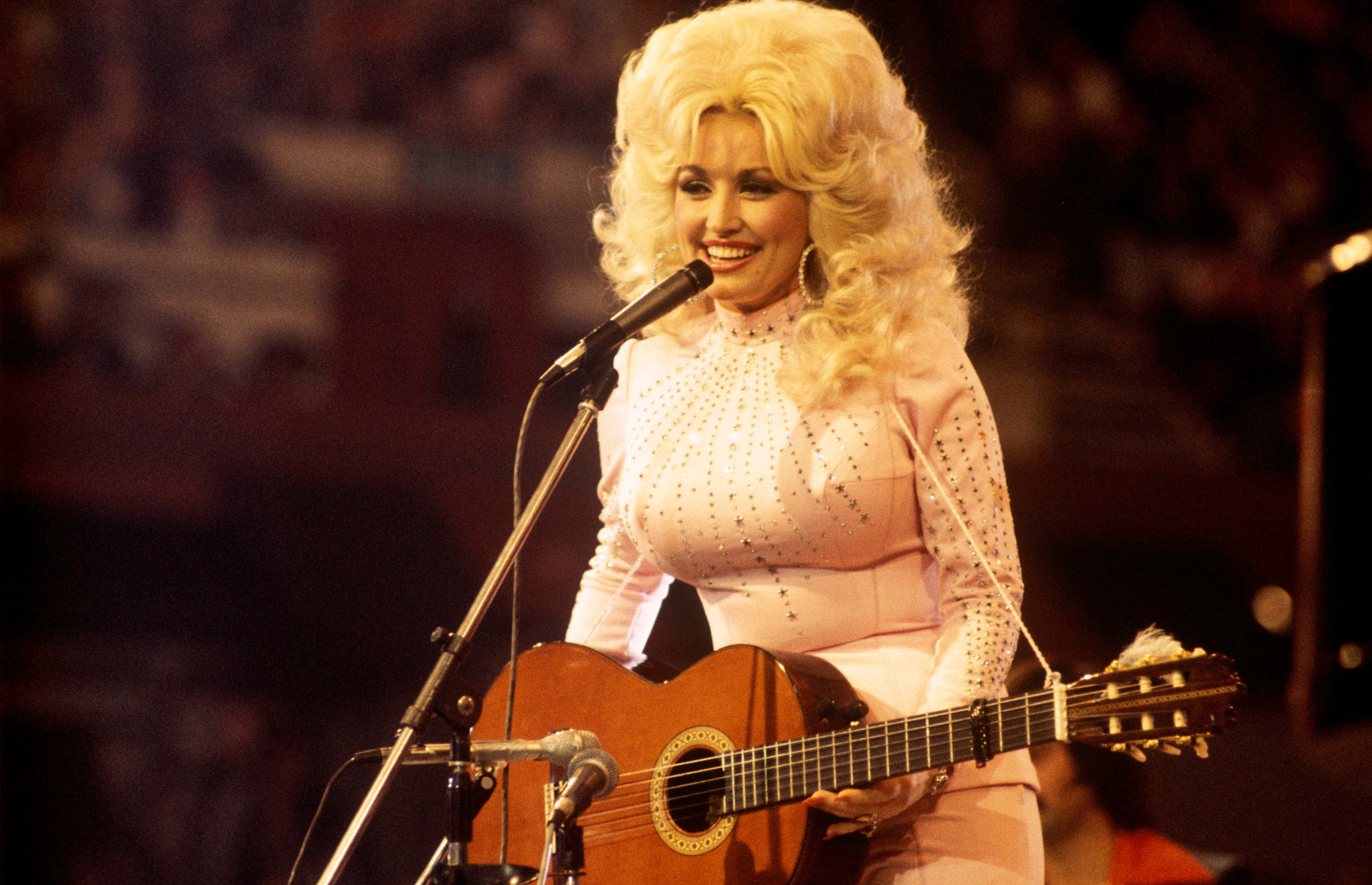 Nashville International Airport Will Soon Be Named After Dolly Parton