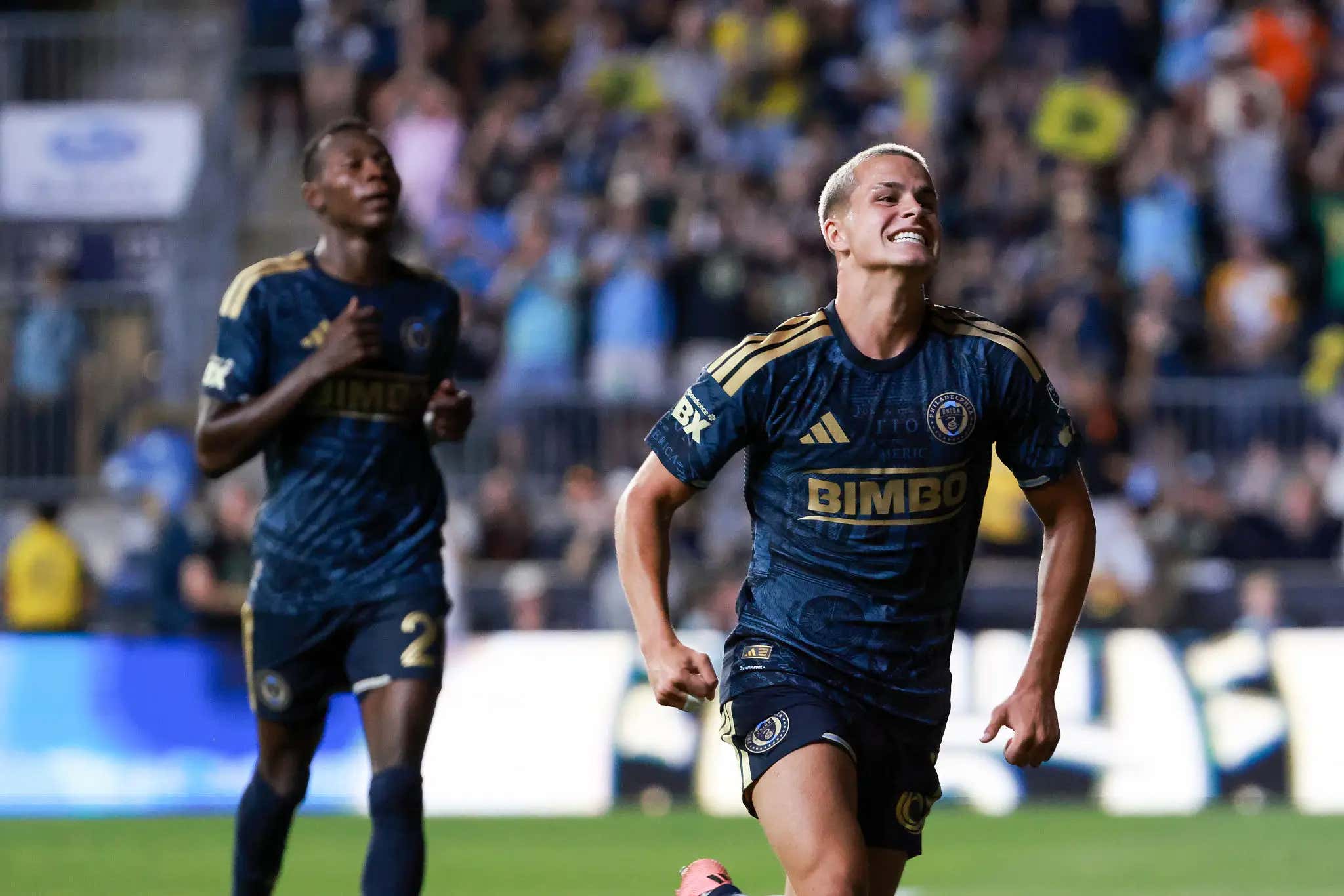 16-Year-Old Cavan Sullivan Officially Overtakes Freddy Adu, Hits The LeBron Chalk Toss To Celebrate His 4th Goal Of The Season