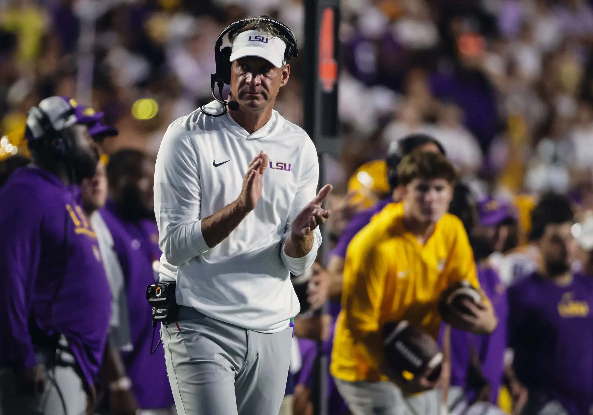 'The Whole Fucking World Hates You': Lane Kiffin's Halftime Speech vs. Clemson Seems To Have Leaked and He Was Fired Up