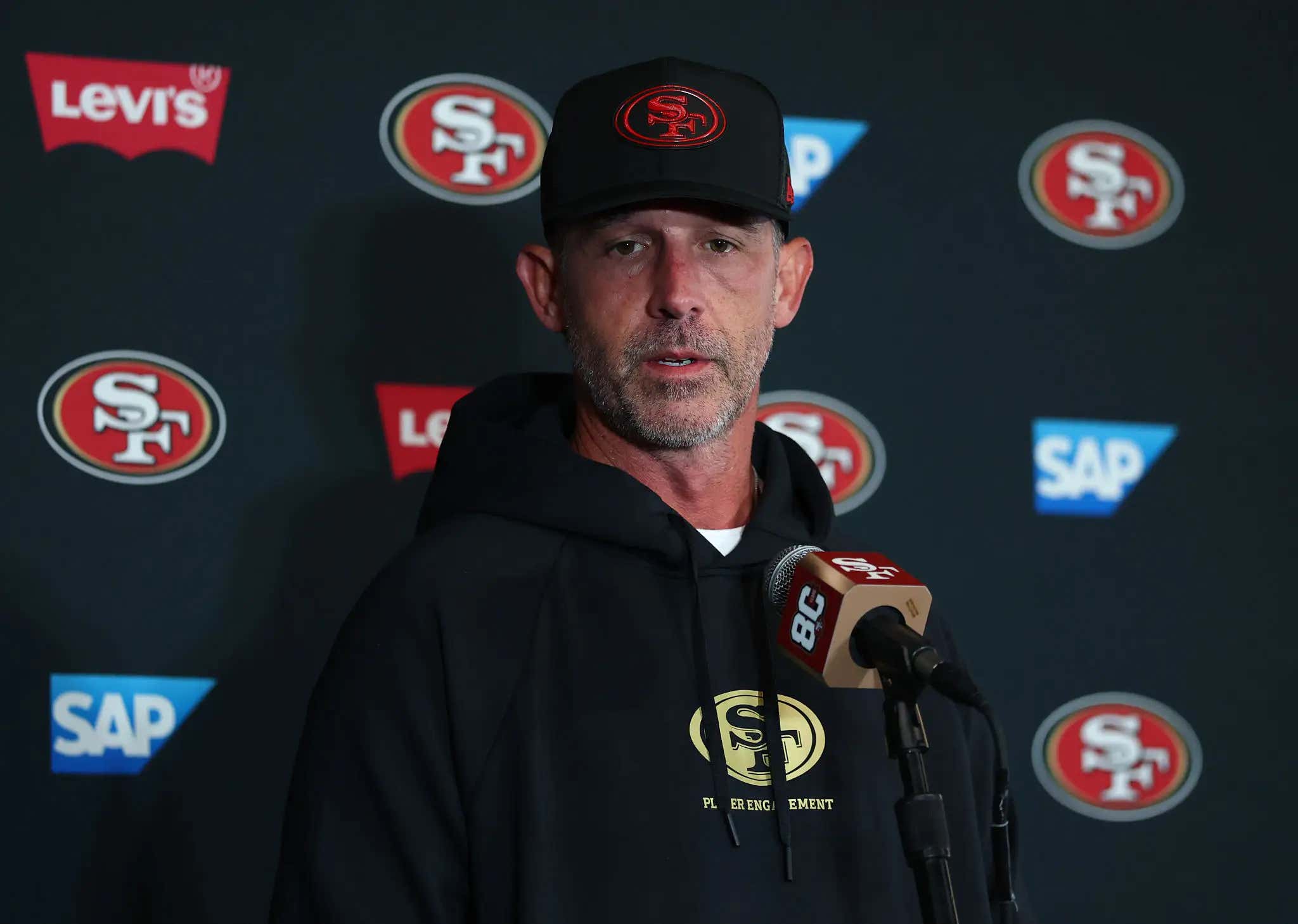 Kyle Shanahan's Biggest Shock Of Playing In Australia This Week Is Not Seeing Any Kangaroos Or Crocodiles Walking Around The Streets