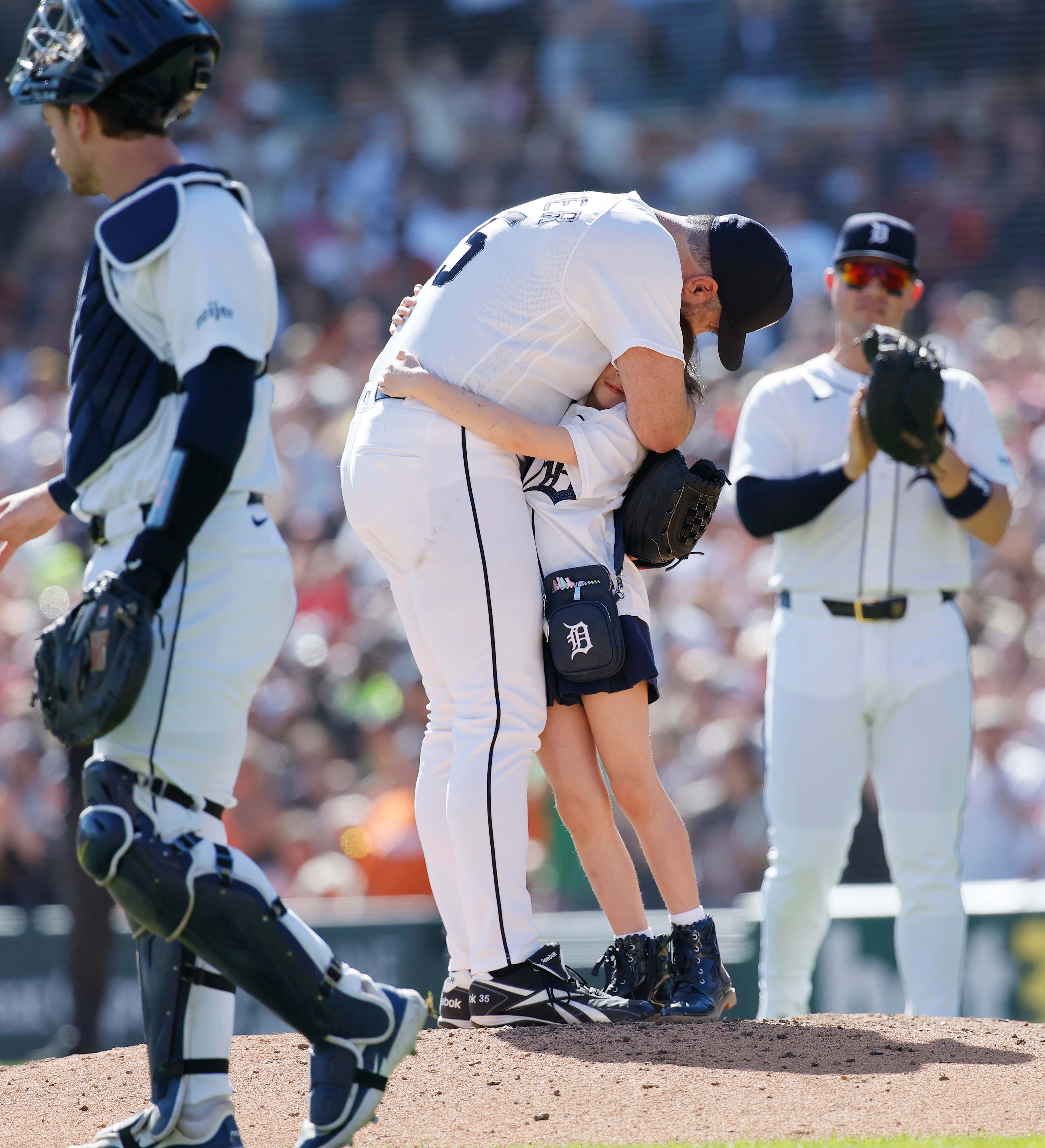 Not a Dry Eye In Sight: Justin Verlander's Daughter Ran Out To The Mound Just As He Was Being Pulled For The Final Time In His Career